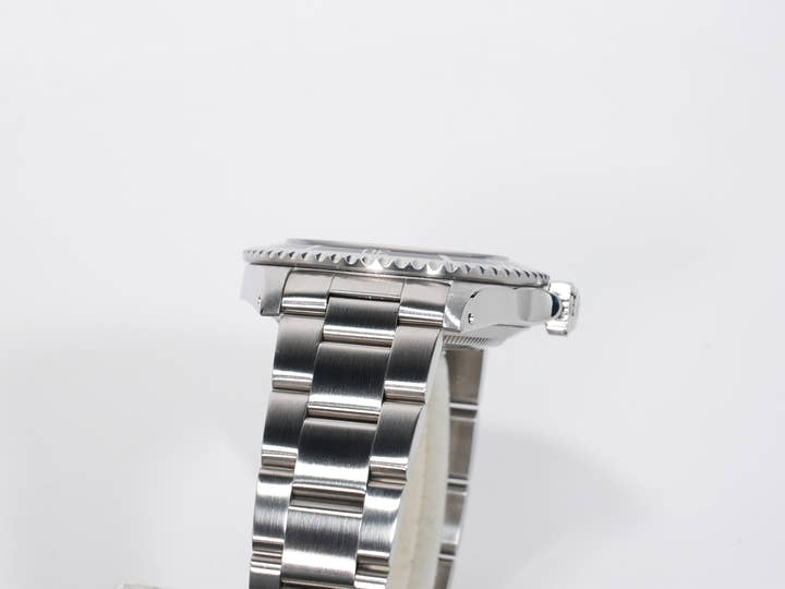 Rolex Submariner No-Date Ref. 14060 Stainless Steel Black Dial Excellent Condition 7gaybbvv