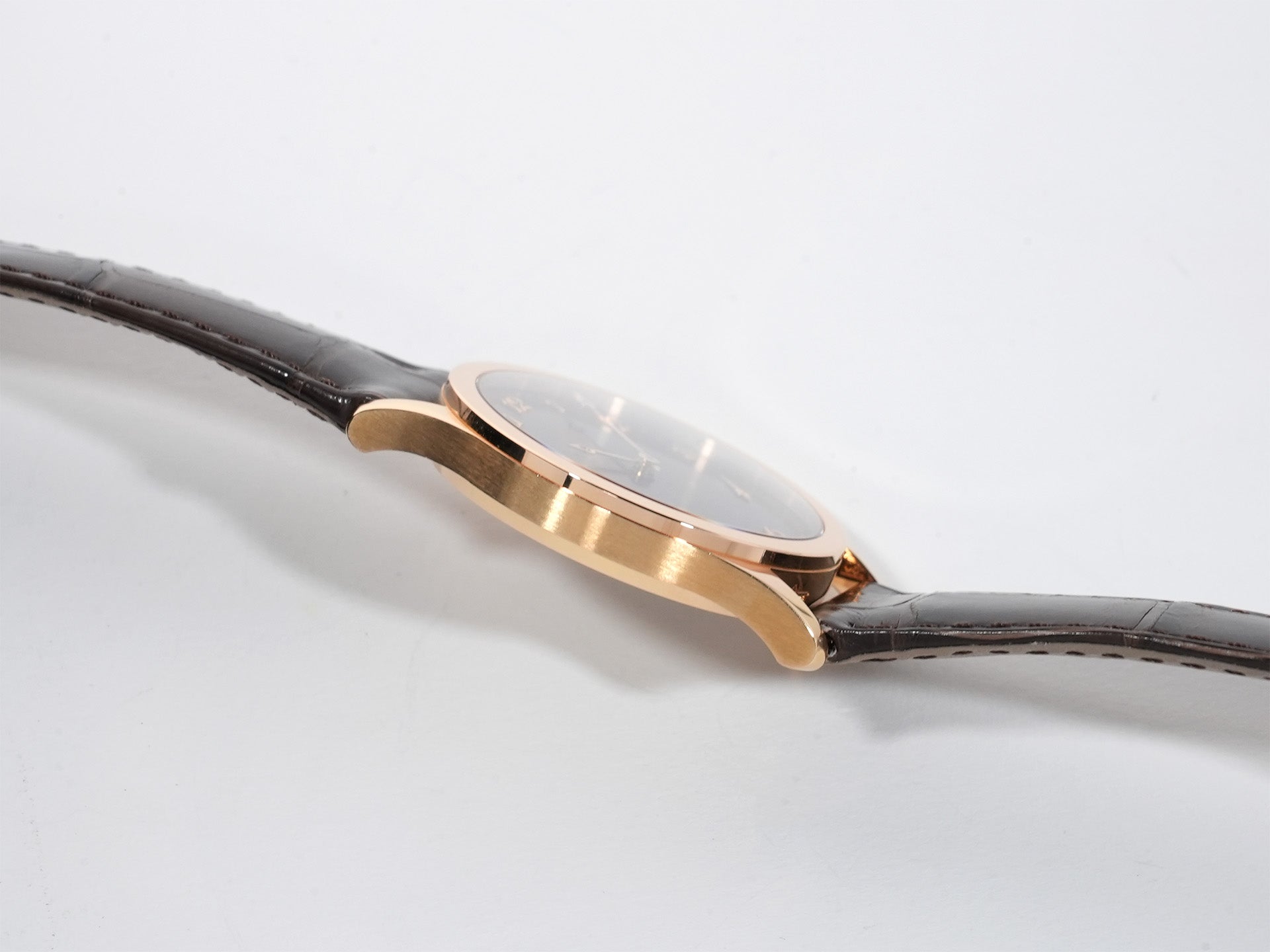 Patek Philippe Calatrava Ref.5026R-001 Rose Gold Black Dial Used 6vujh6bc