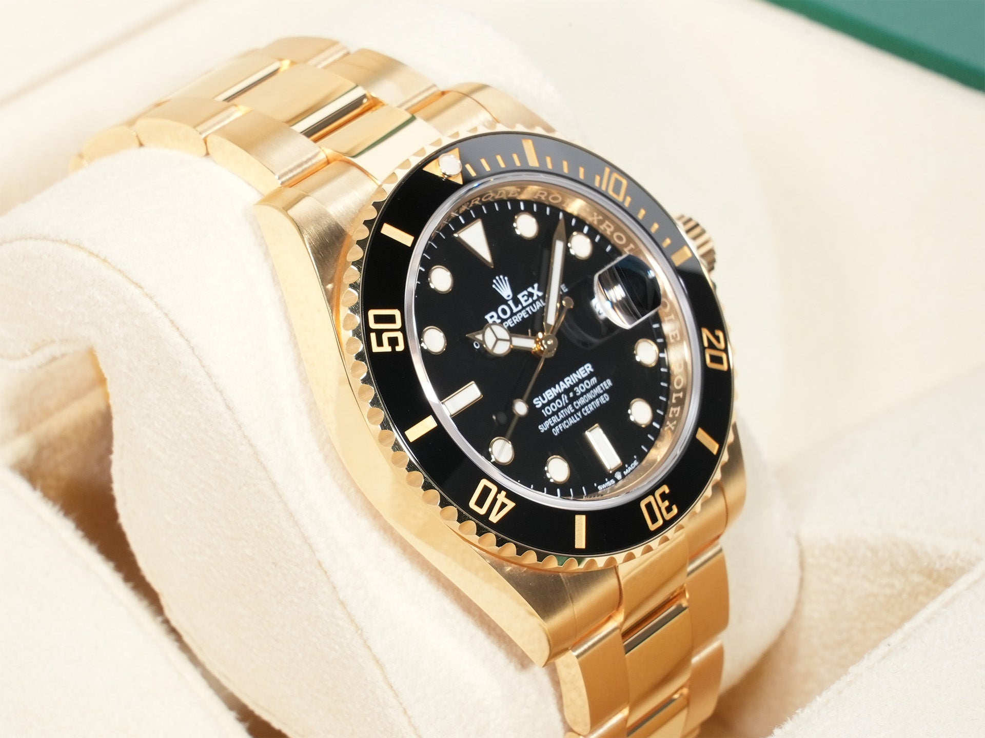 Rolex Submariner Date Ref.126618LN Yellow Gold Black Dial Used yug9oofg