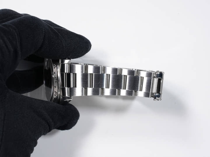 Rolex Explorer II Ref. 16570 Stainless Steel Black Dial Oyster Bracelet Pre-Owned zbsurraw