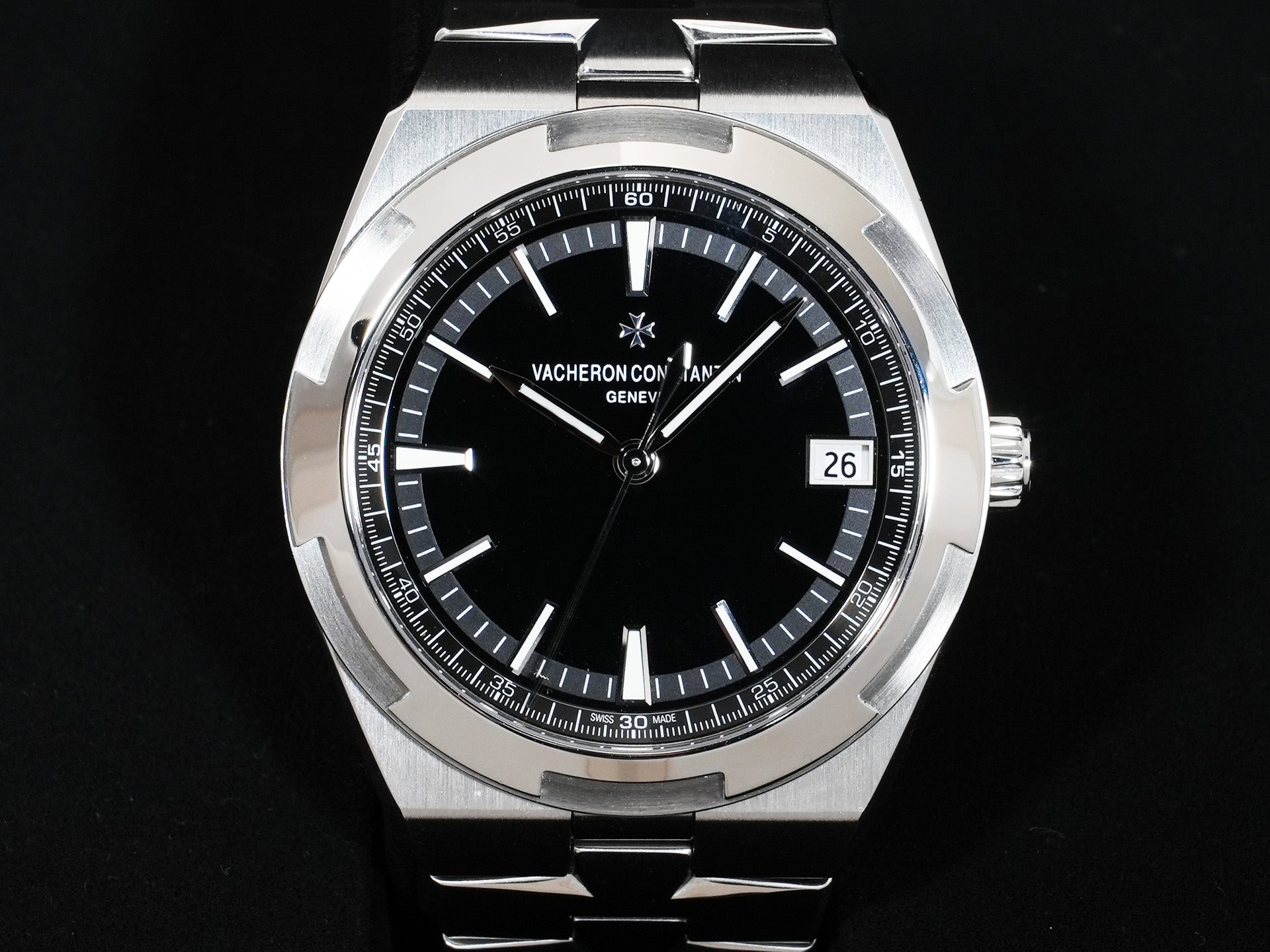 ヴァシュロンコンスタンタン オーヴァーシーズ Ref.4500V/110A-B483 ステンレススチール ブラック文字盤 美中古 6bucxexs