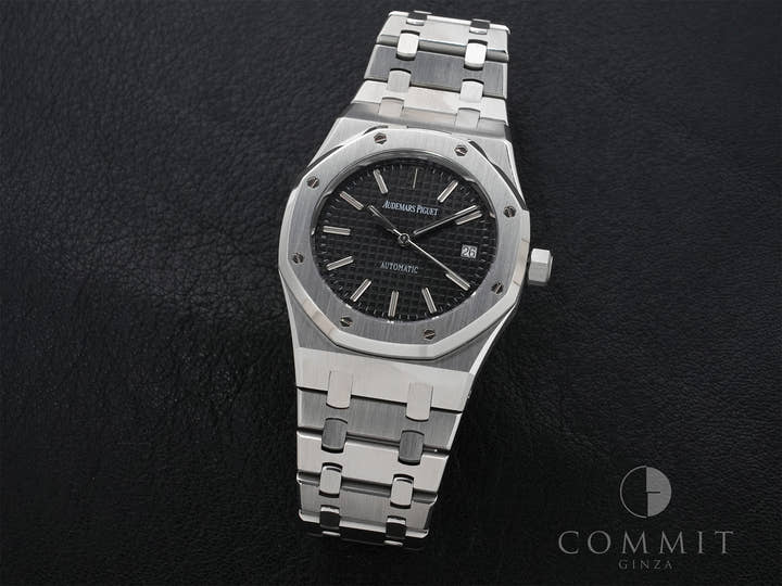 オーデマピゲ ロイヤルオーク Ref.15300ST.OO.1220ST.03 ステンレススチール ブラック文字盤 中古 587uy45d