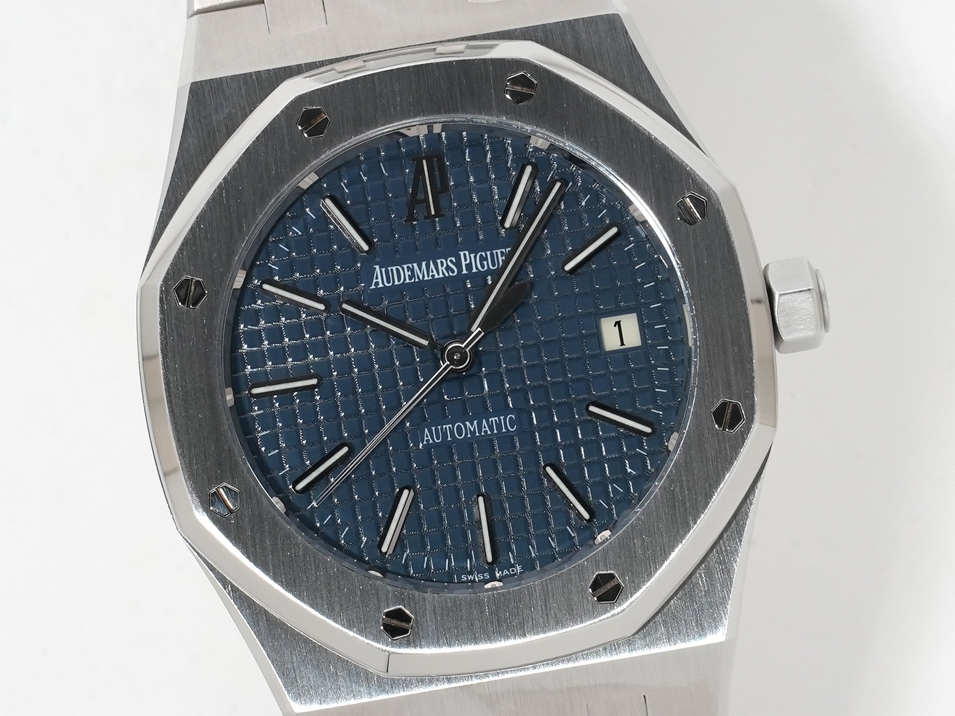 オーデマピゲ ロイヤルオーク Ref.15300ST.OO.1220ST.02 ステンレススチール ブルー文字盤 中古 zz4gcstf