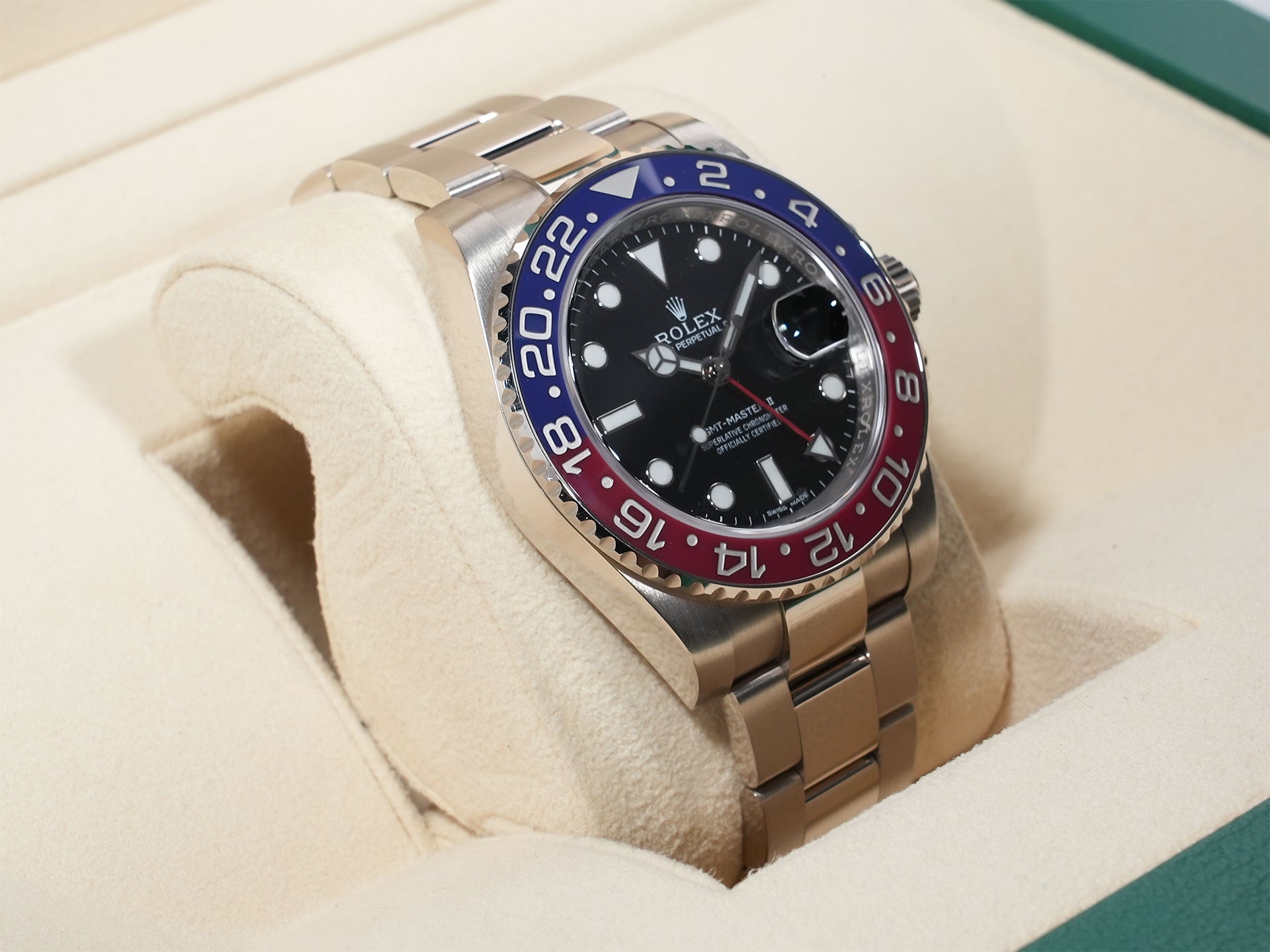 ROLEX GMT-Master II Ref.116719BLRO White Gold Black Dial Oyster Bracelet Pre-owned 9y3ihd9f