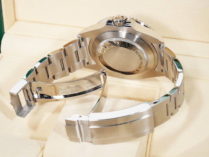 ロレックス シードゥエラー Ref.126600 ステンレススチール ブラック文字盤 中古 v2sm4ide