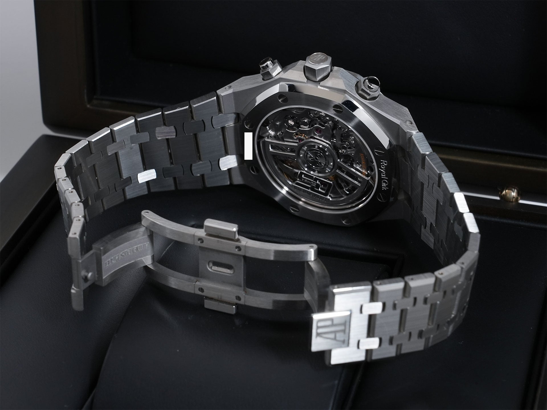 オーデマピゲ ロイヤルオーク クロノグラフ 50周年記念 Ref.26240ST.OO.1320ST.03 ステンレススチール シルバー文字盤 中古 ybm6evpa