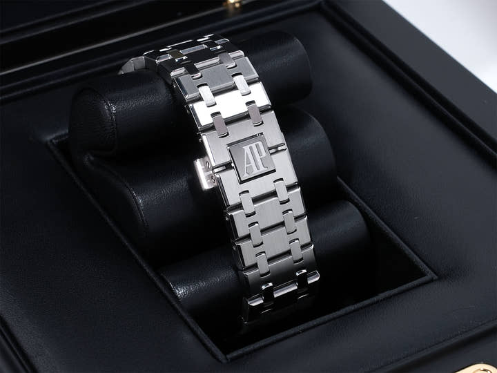 オーデマピゲ ロイヤルオーク Ref.15400ST.OO.1220ST.03 ステンレススチール ブルー文字盤 美品 7chywkw6