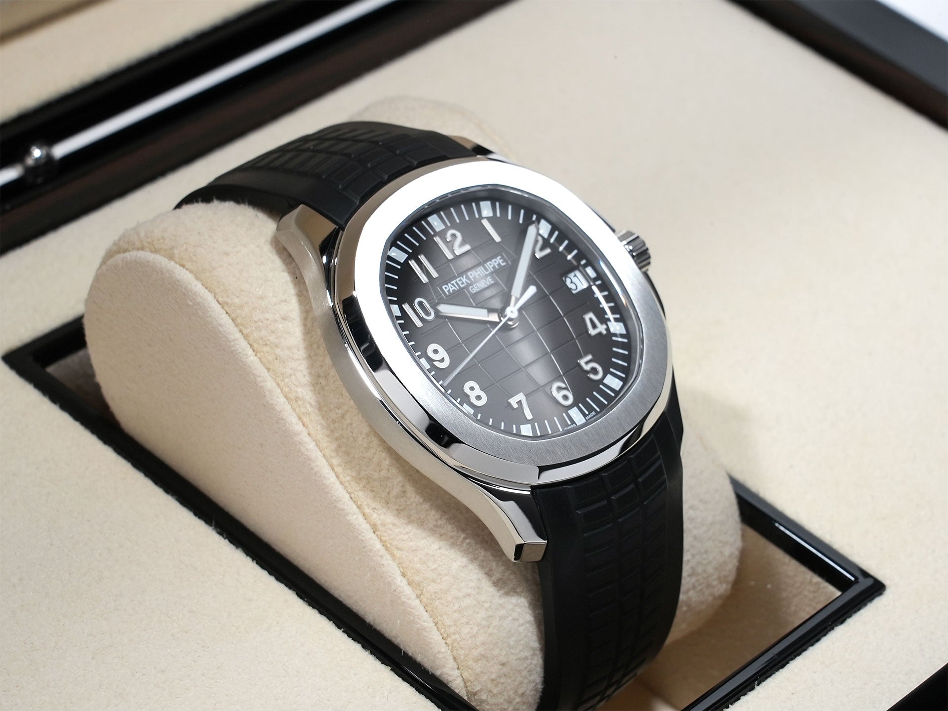 パテックフィリップ アクアノート Ref.5167A-001 ステンレススチール ブラック文字盤 美品 g3fxxsfg