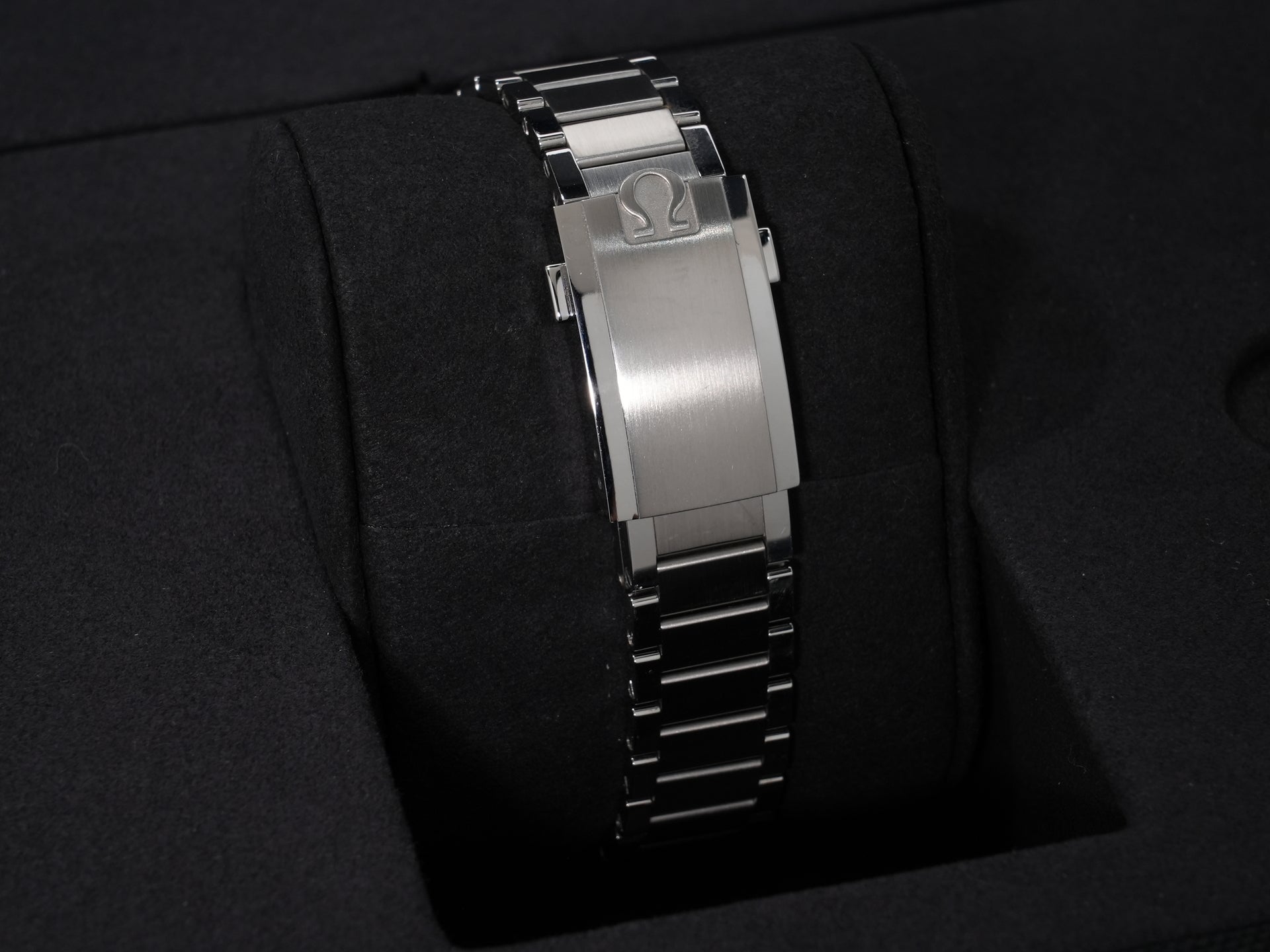 オメガ スピードマスター キャリバー321 クロノグラフ 39.7MM Ref.311.30.40.30.01.001 ステンレススチール ブラック文字盤 美中古 ykzzzwm7
