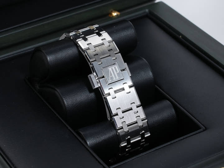 オーデマピゲ ロイヤルオーク Ref.15550ST.OO.1356ST.07 ステンレススチール グレー文字盤 中古 uqjupd9u