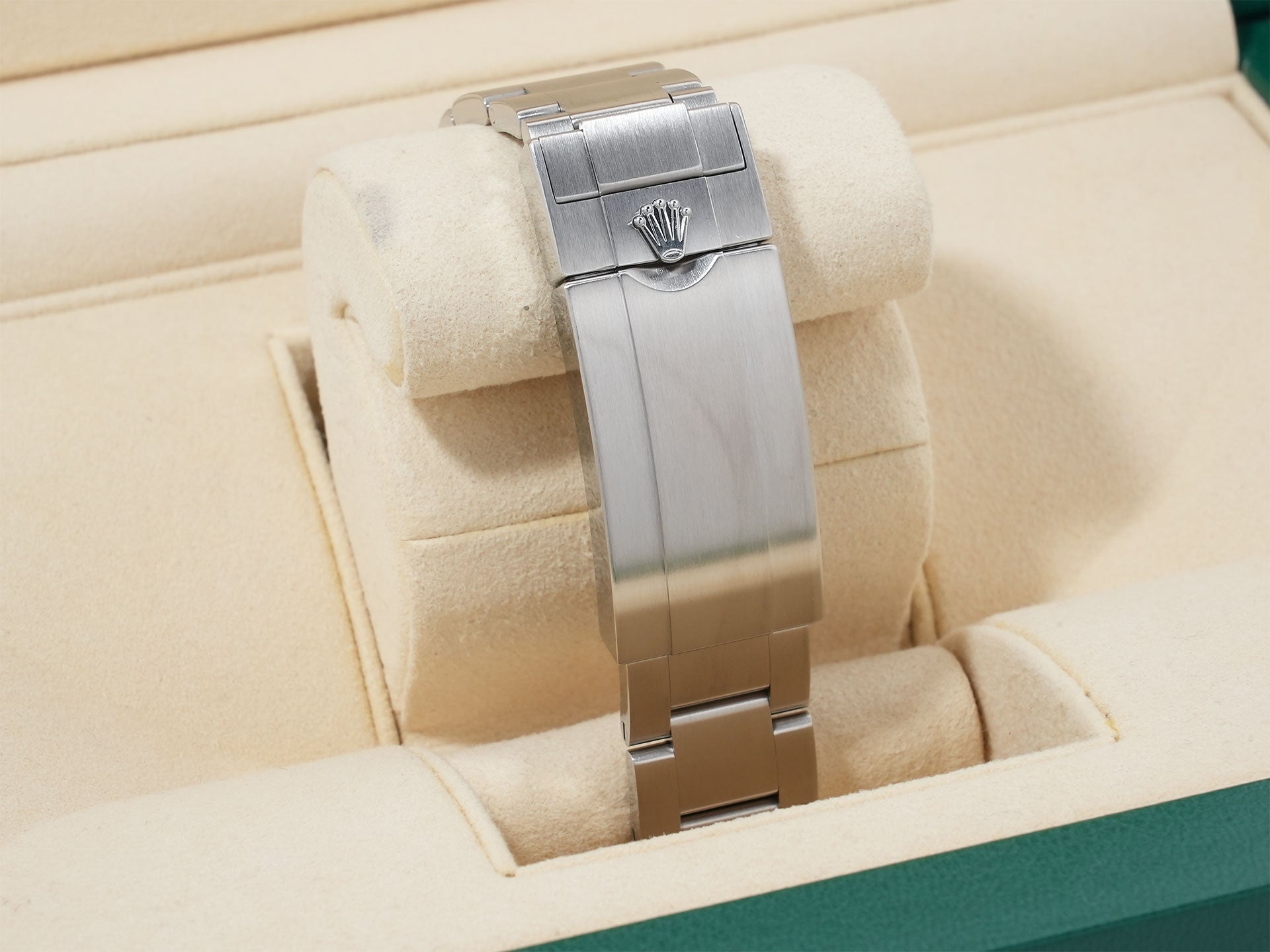 Rolex Submariner No-Date Ref. 124060 Stainless Steel Black Dial Excellent Condition wwb69w82