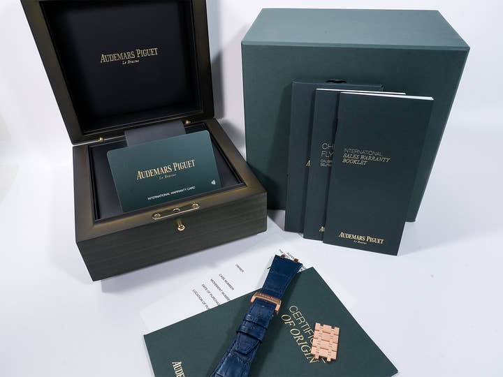 Audemars Piguet Royal Oak Chronograph Ref.26240OR.OO.D315CR.02 Pink Gold Night Blue Dial Excellent Used Condition 36m4jypx