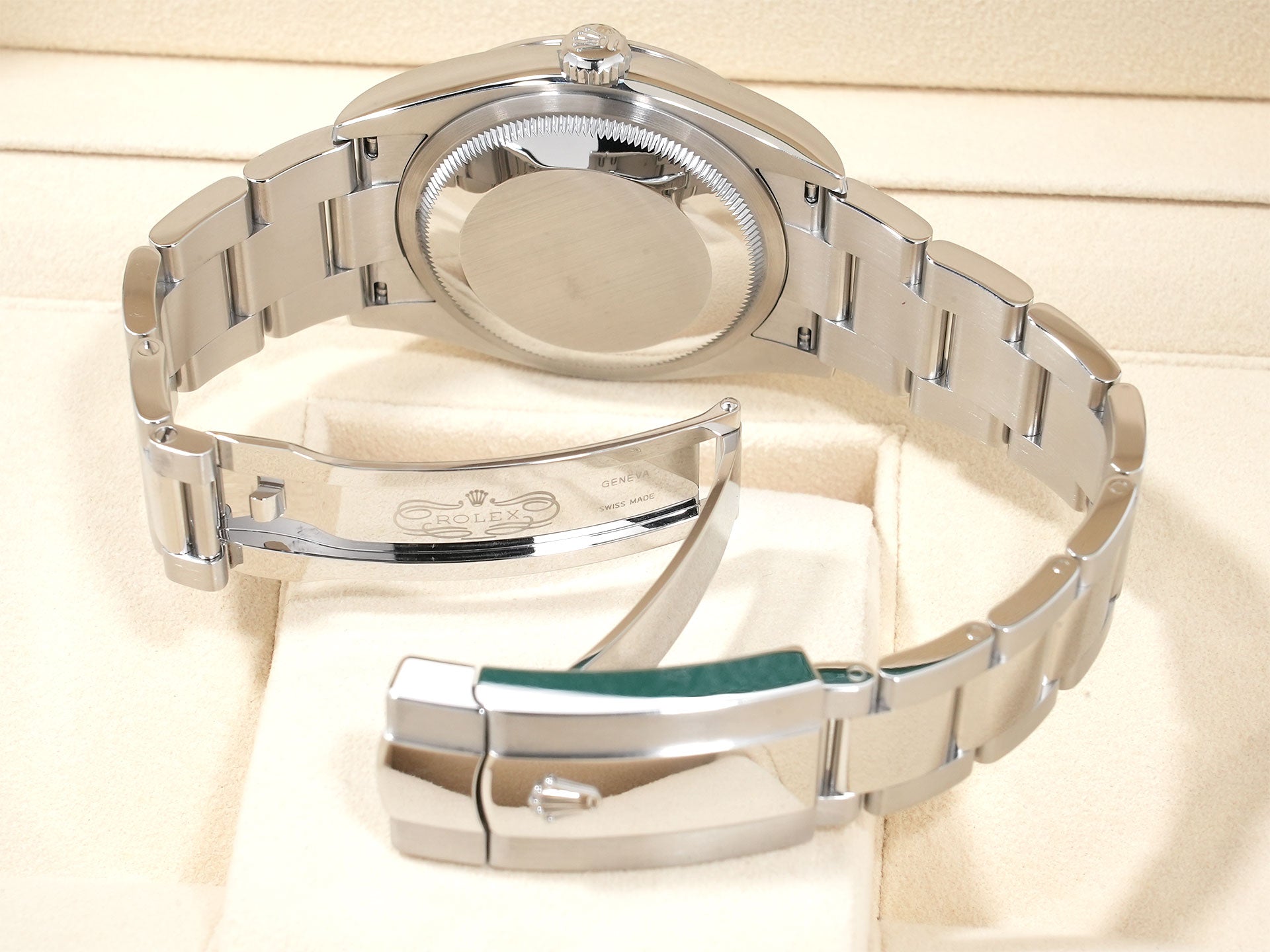Rolex Datejust 36 Ref. 126200 Stainless Steel Bright Blue Dial Oyster Bracelet Excellent Used 3a6inkio