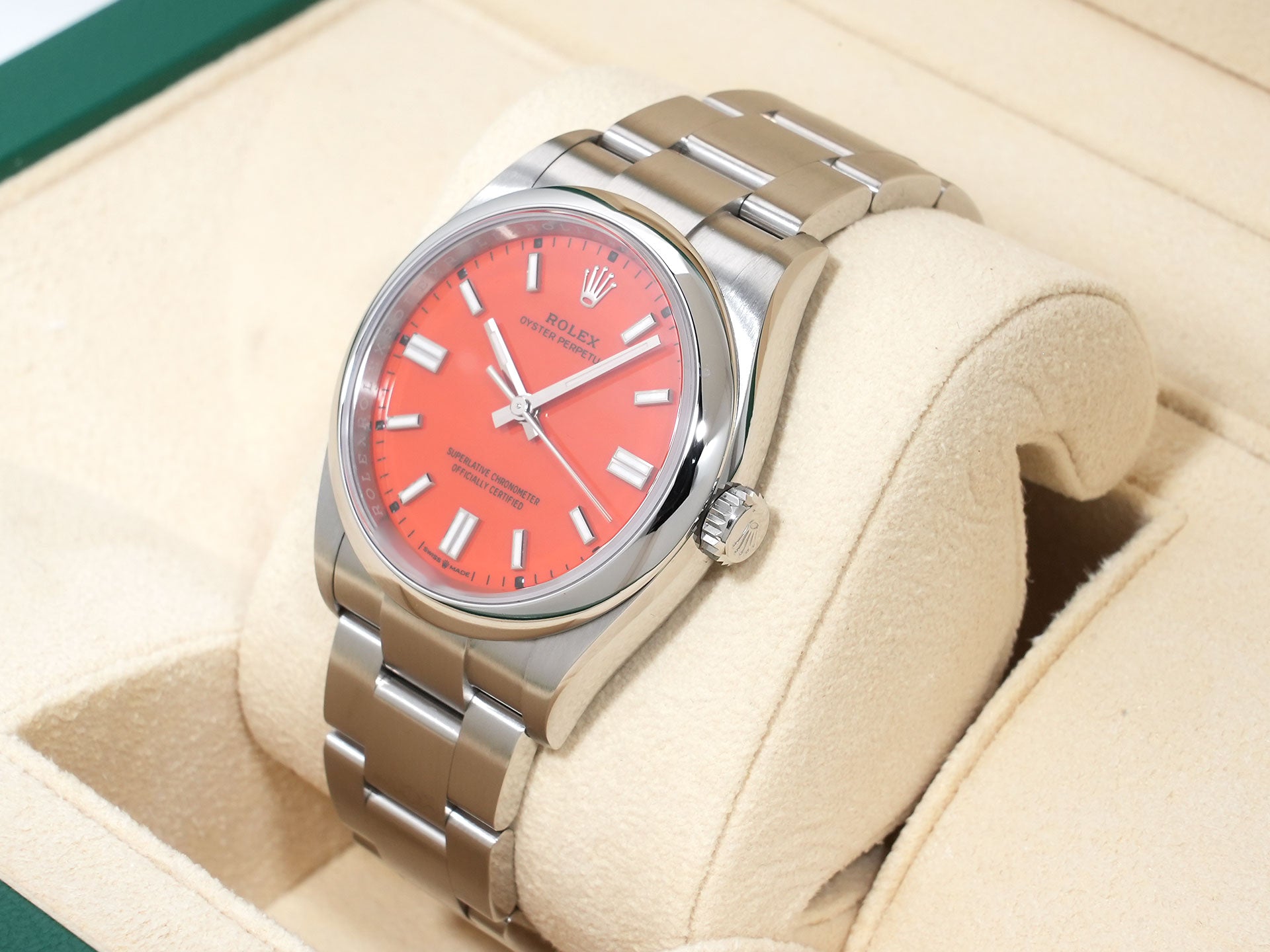 Rolex Oyster Perpetual 36 Ref. 126000 Stainless Steel Coral Red Dial Excellent Used Condition d2re5gta