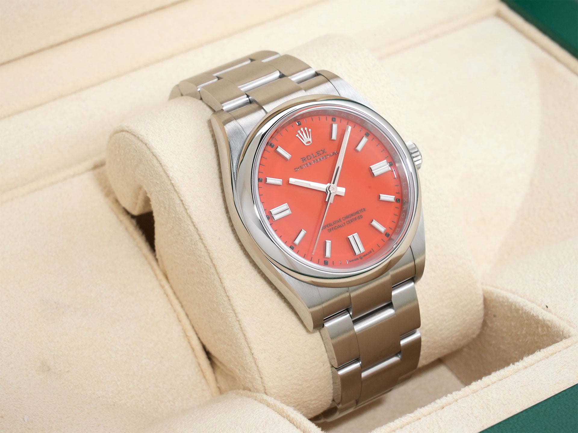Rolex Oyster Perpetual 36 Ref. 126000 Stainless Steel Coral Red Dial Excellent Used Condition d2re5gta