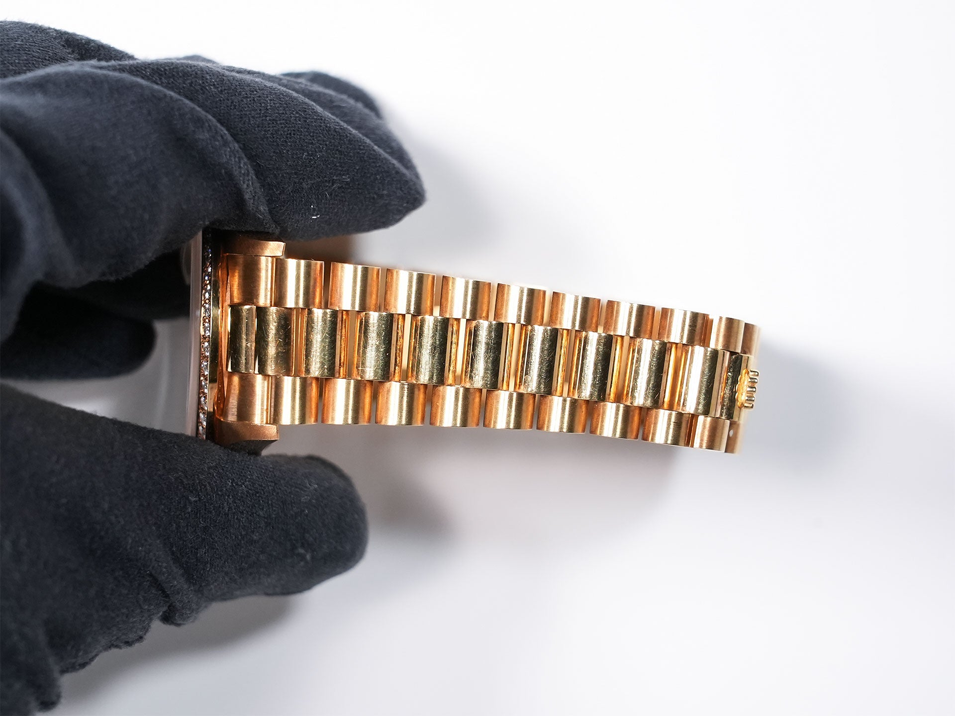 Rolex Day-Date Ref. 18348A Yellow Gold Champagne Dial Pre-owned fwyumnpk