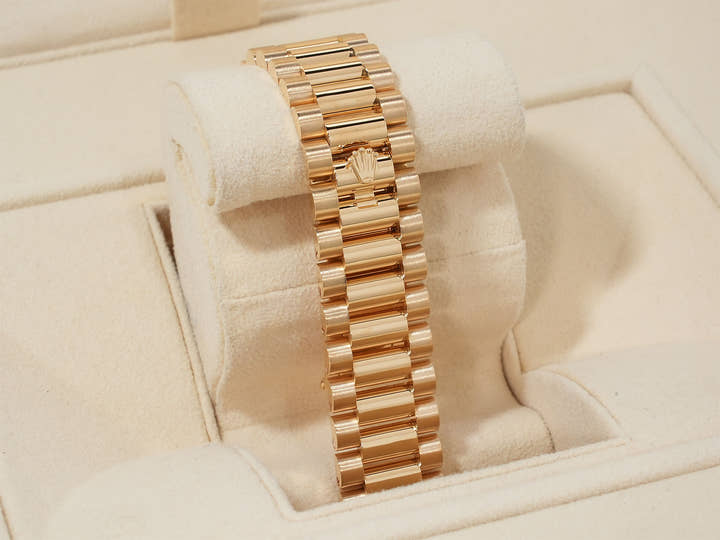 Rolex Day-Date 36 Ref. 128348RBR Yellow Gold Champagne Dial with Diamonds Excellent Used Condition w5nbiinn