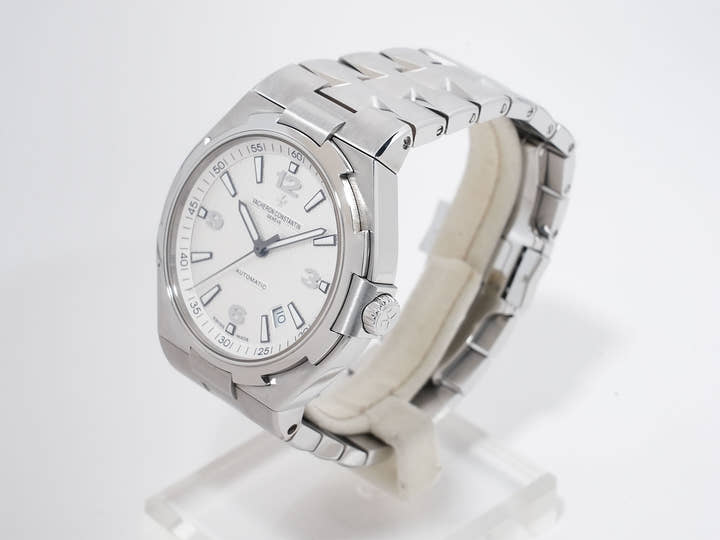 Vacheron Constantin Overseas Ref. 47040/B01A-9093 Stainless Steel White Dial Used rtjahegh