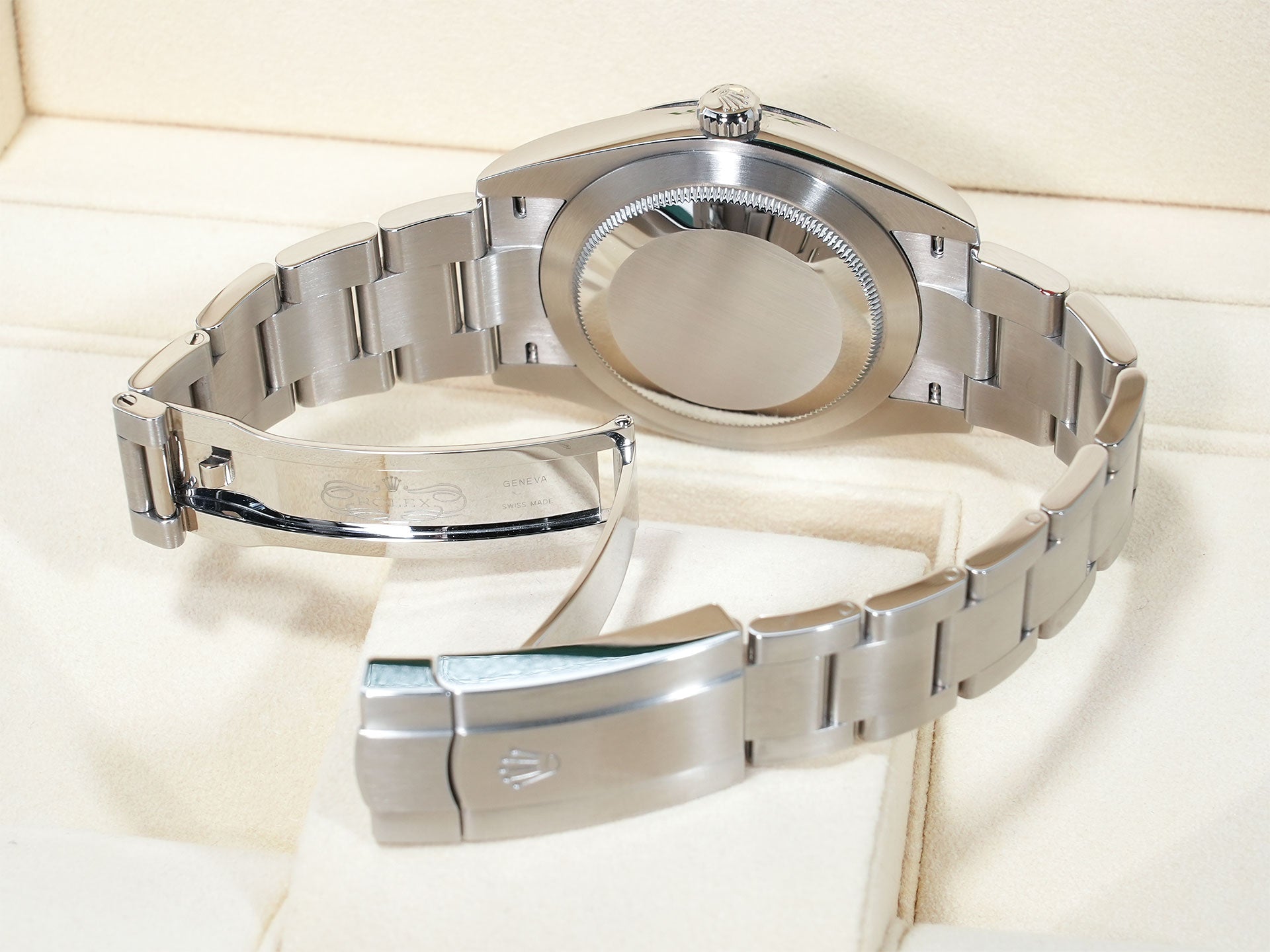 ロレックス オイスターパーペチュアル41 Ref.124300 ステンレススチール ブライトブルー文字盤 美中古 c8t3vggp