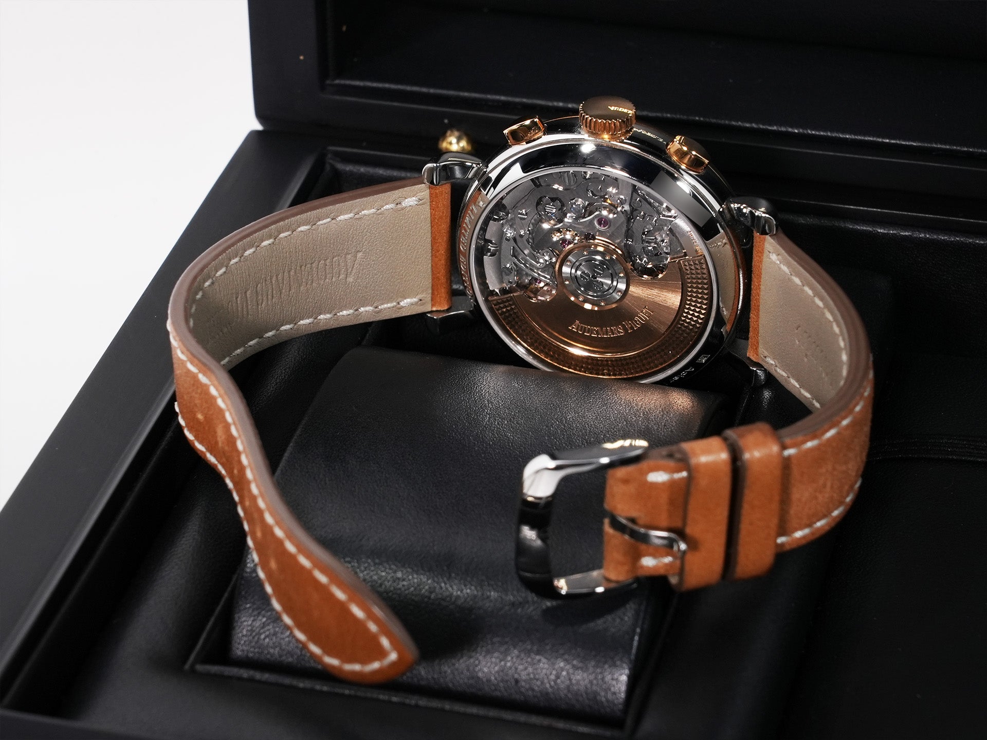 Audemars Piguet Re-master 01 Chronograph Ref. 26595SR.OO.A032VE.01 Stainless Steel/Pink Gold Yellow Gold Dial Used bwu8q9nr