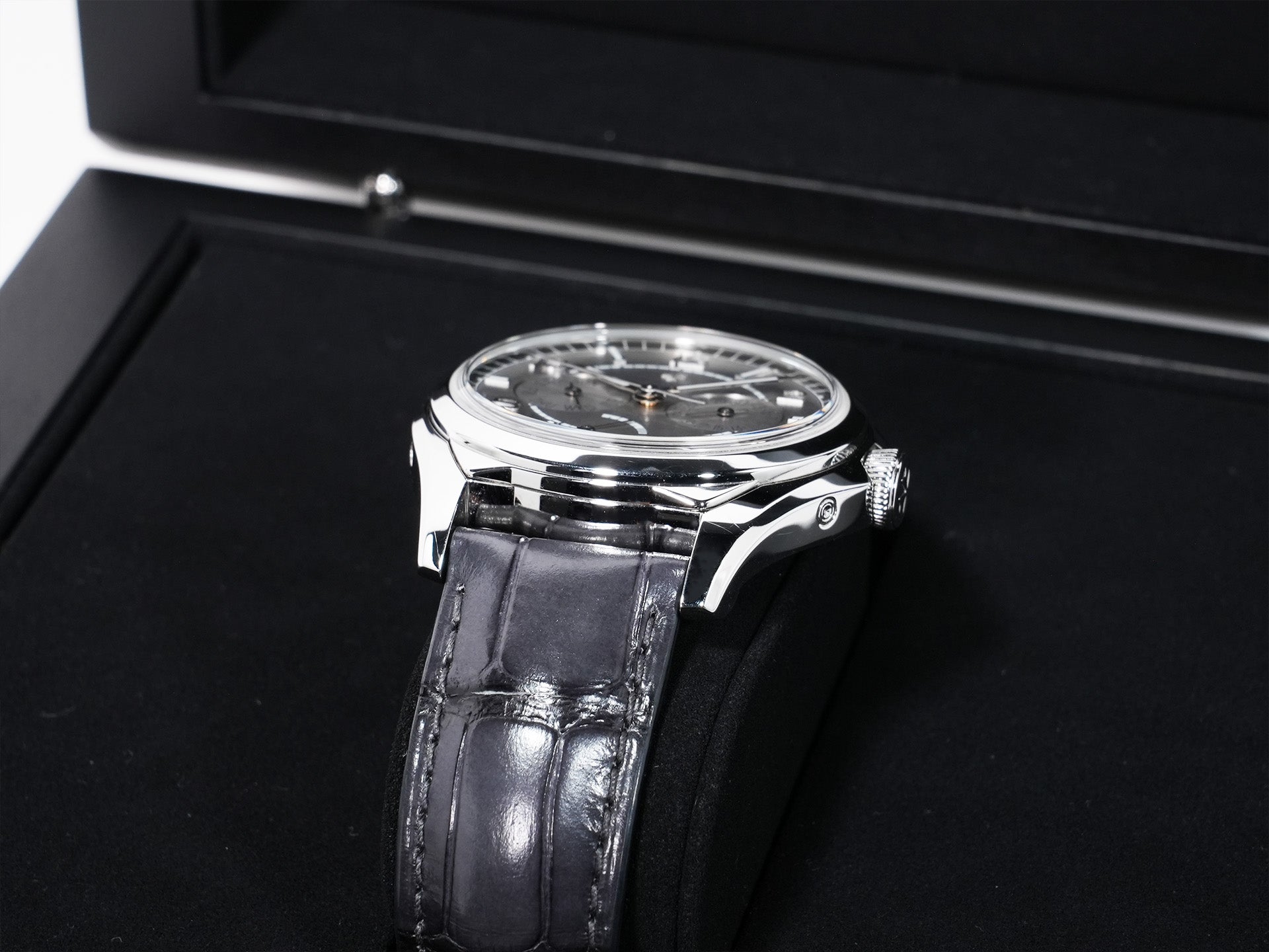 Vacheron Constantin FiftySix Day/Date Ref.4400E/000A-B437 Stainless Steel Silver Dial Used p35uuov9