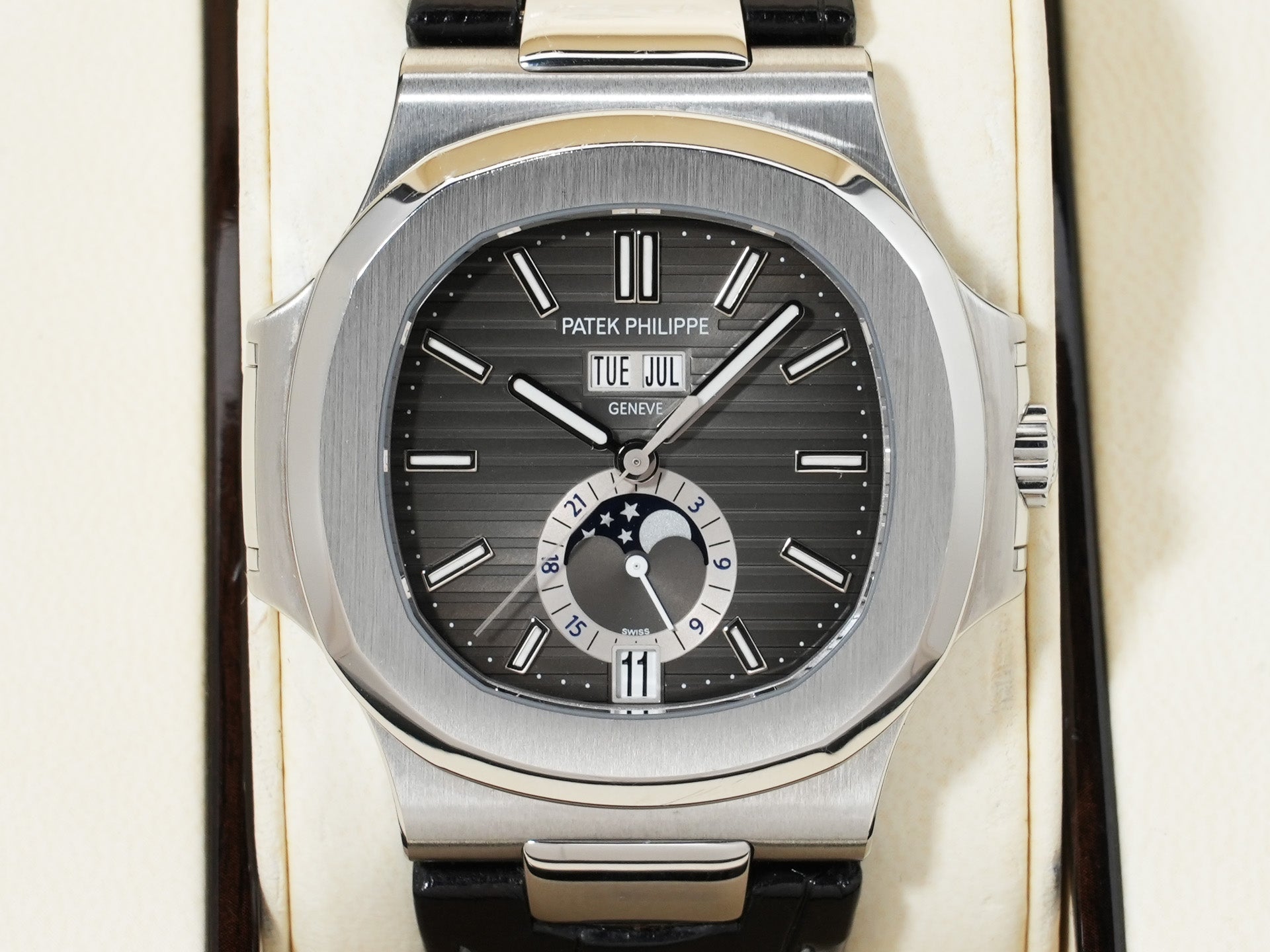 Patek Philippe Nautilus Annual Calendar Moon Phase Ref. 5726A-001 Stainless Steel Black Dial Pre-Owned 7e6yx222