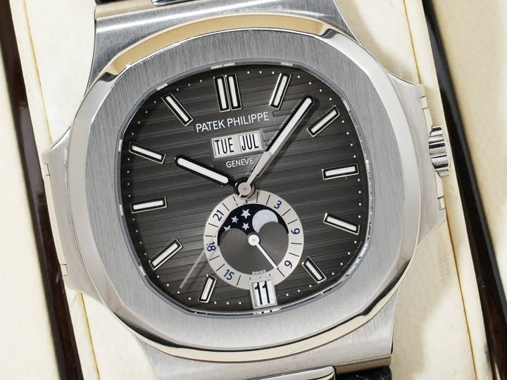 Patek Philippe Nautilus Annual Calendar Moon Phase Ref. 5726A-001 Stainless Steel Black Dial Pre-Owned 7e6yx222