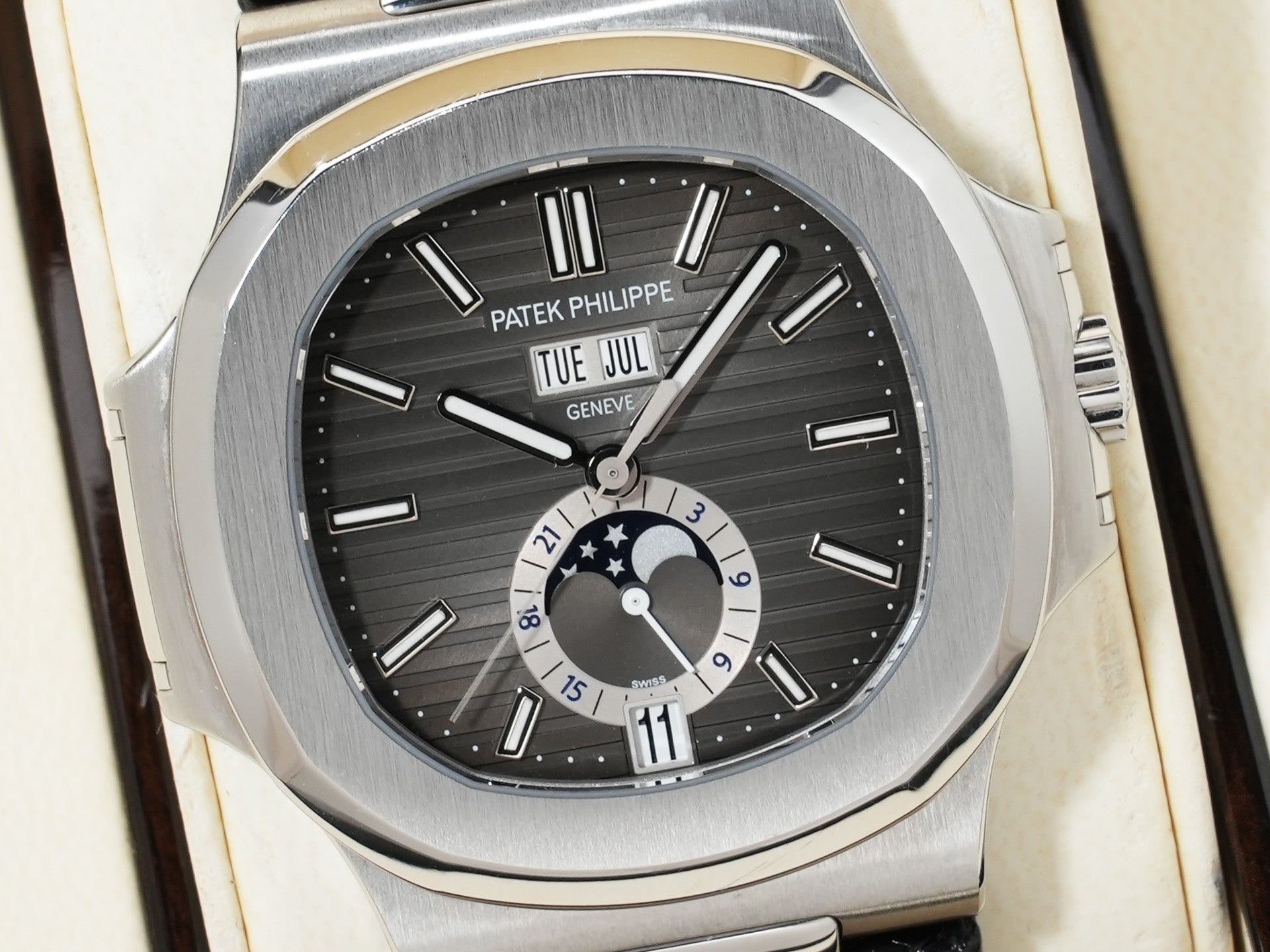 Patek Philippe Nautilus Annual Calendar Moon Phase Ref. 5726A-001 Stainless Steel Black Dial Pre-Owned 7e6yx222