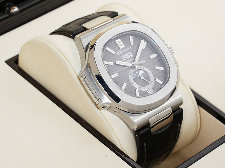 Patek Philippe Nautilus Annual Calendar Moon Phase Ref. 5726A-001 Stainless Steel Black Dial Pre-Owned 7e6yx222