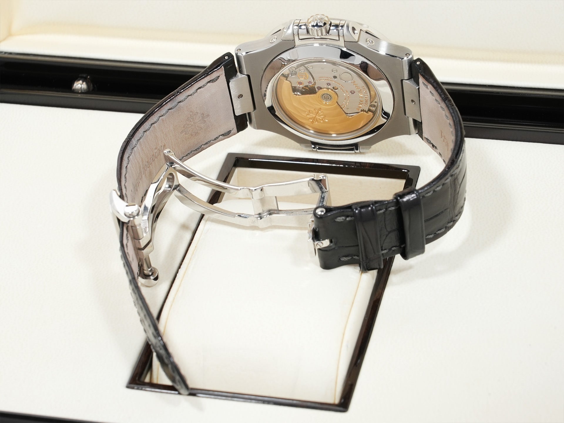 Patek Philippe Nautilus Annual Calendar Moon Phase Ref. 5726A-001 Stainless Steel Black Dial Pre-Owned 7e6yx222