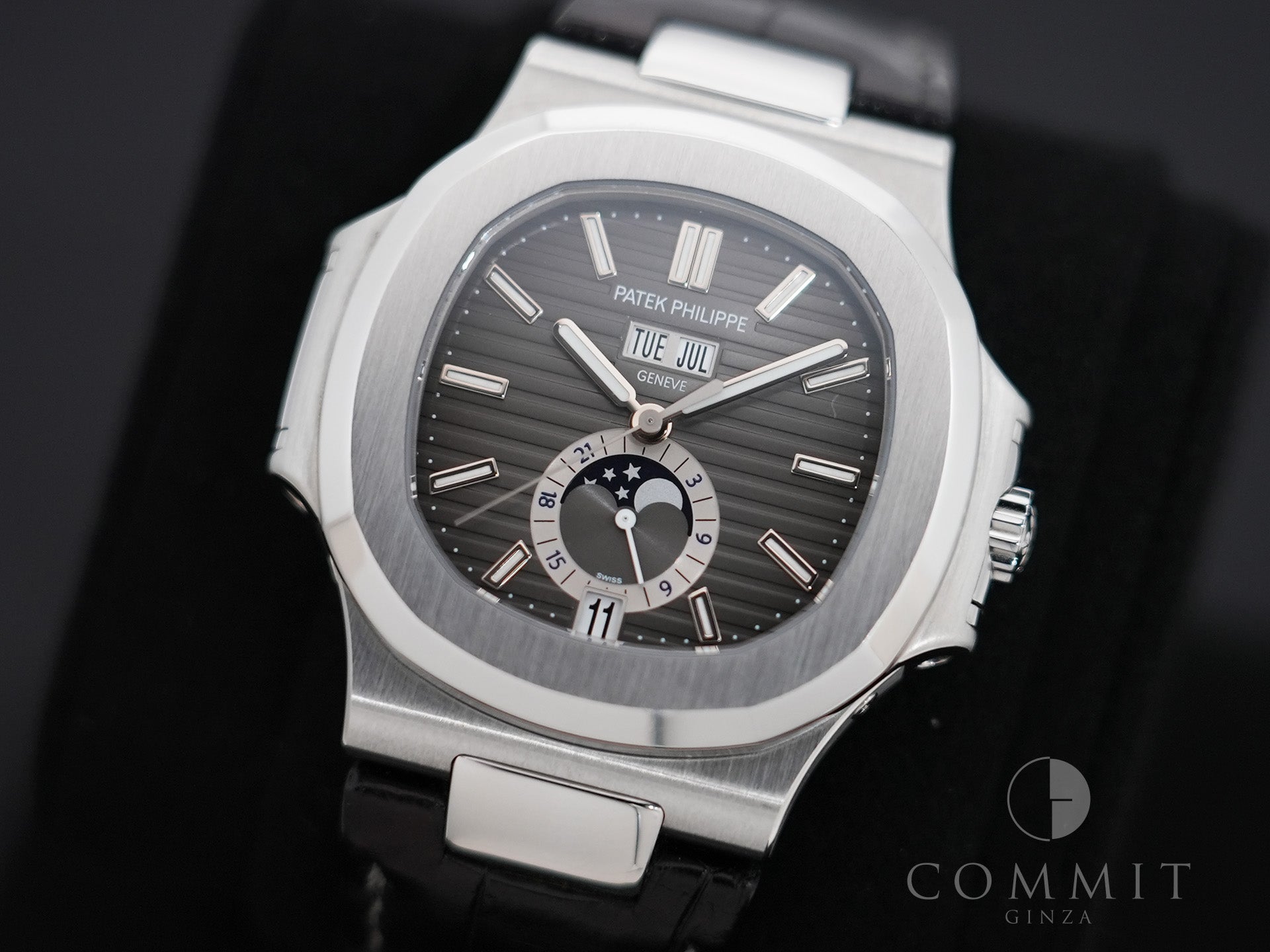 Patek Philippe Nautilus Annual Calendar Moon Phase Ref. 5726A-001 Stainless Steel Black Dial Pre-Owned 7e6yx222