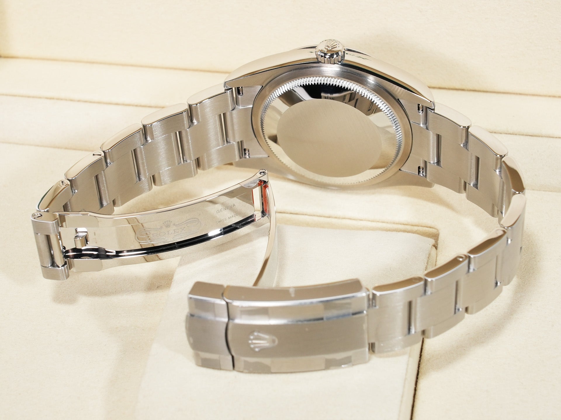 Rolex Oyster Perpetual 36 Ref. 126000 Stainless Steel Jubilee Motif Dial Unused zky8thjh