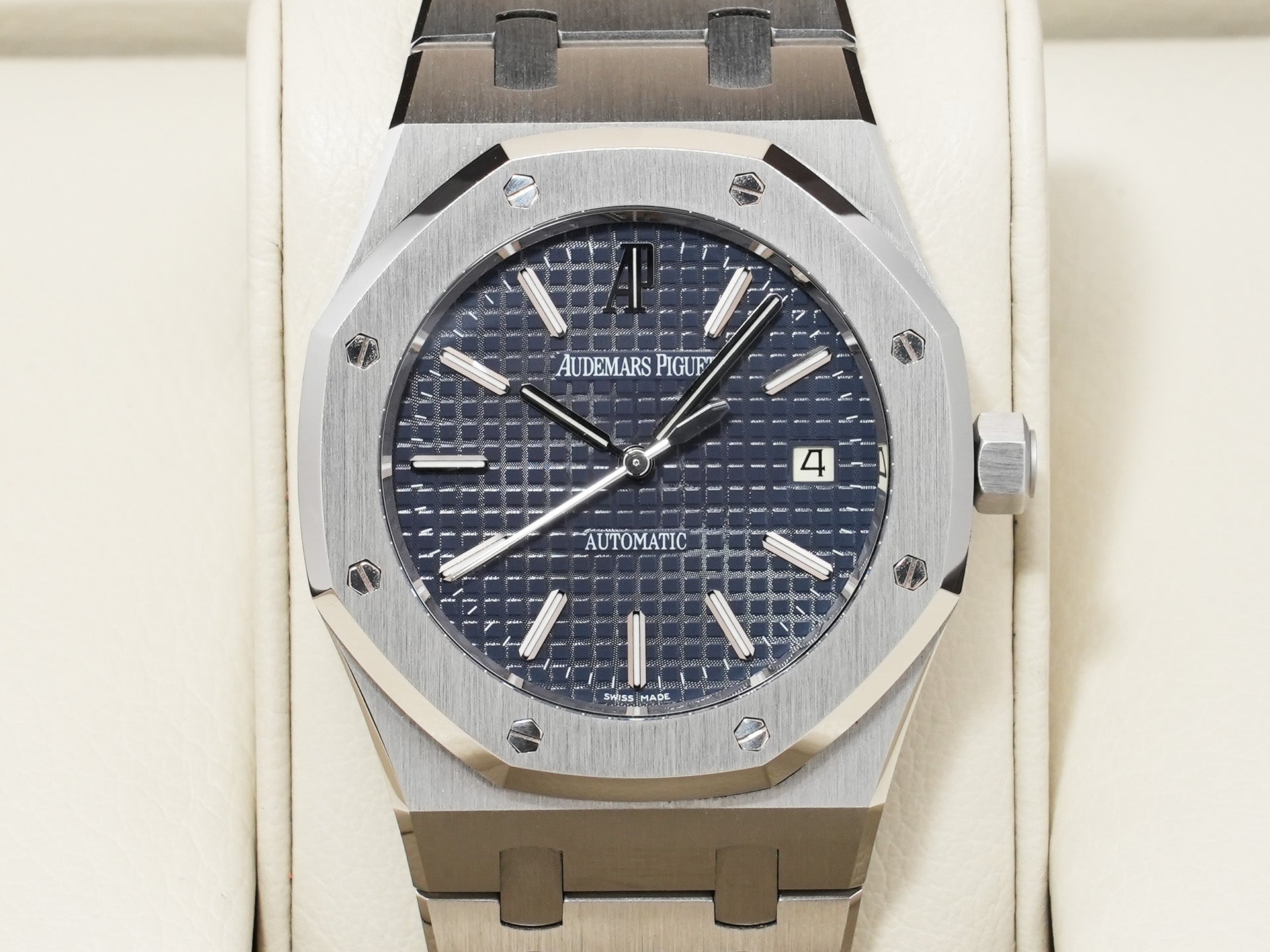 Audemars Piguet Royal Oak Ref.15300ST.OO.1220ST.02 Stainless Steel Blue Dial Excellent Used rzzpksay