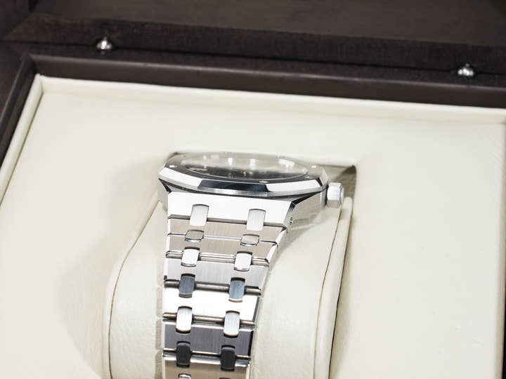 Audemars Piguet Royal Oak Ref.15300ST.OO.1220ST.02 Stainless Steel Blue Dial Excellent Used rzzpksay