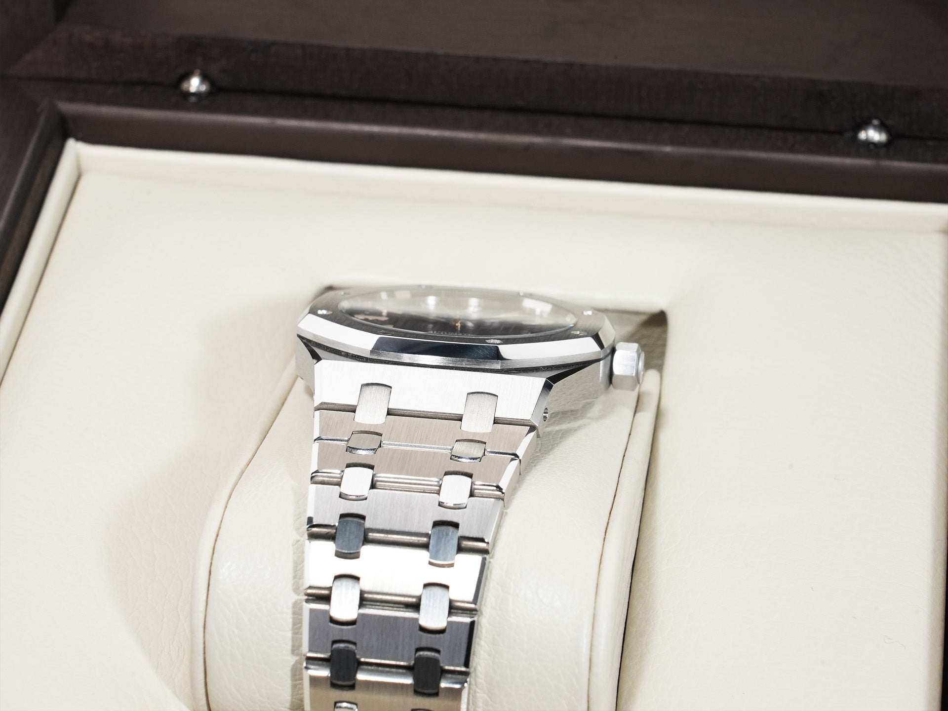 Audemars Piguet Royal Oak Ref.15300ST.OO.1220ST.02 Stainless Steel Blue Dial Excellent Used rzzpksay