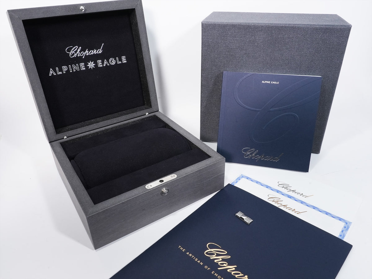 ショパール アルパイン イーグル 41 Ref.298600-3001 ステンレススチール ブルー文字盤 中古 ogbwukxd