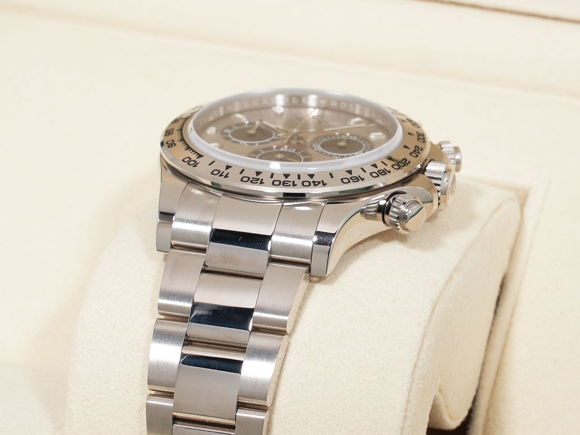 Rolex Daytona Ref. 116509 White Gold Steel x Black Dial Excellent Condition aqqe4fbm