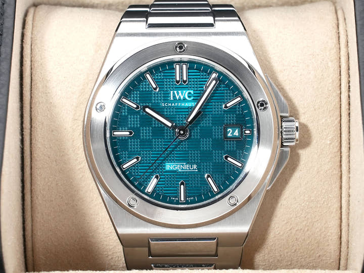 IWC Ingenieur Automatic 40 Ref. IW328903 Stainless Steel Green Dial Excellent Condition oq4zpmmn