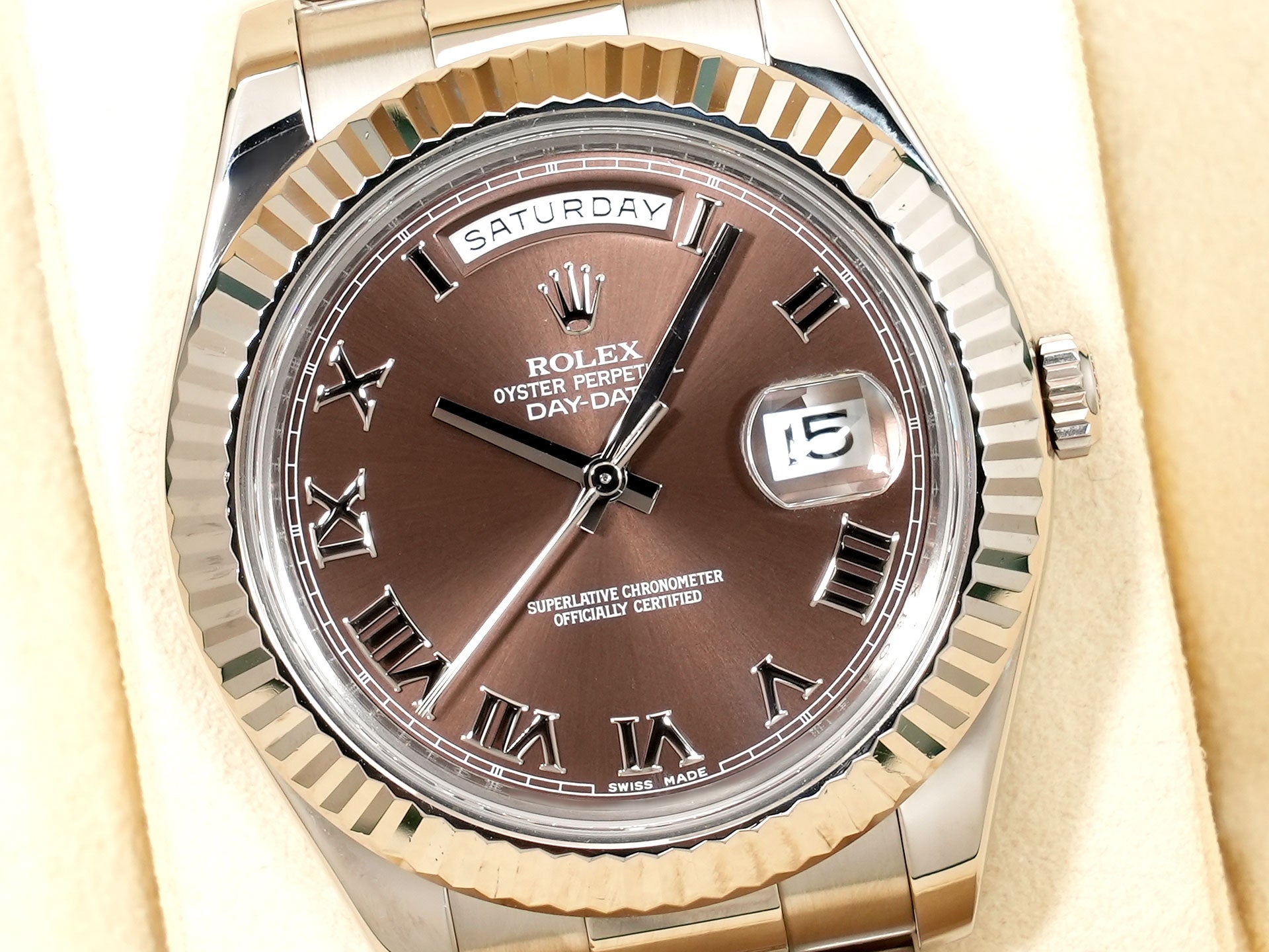 ROLEX Day-Date II Ref. 218239 White Gold Chocolate Roman Dial Excellent Condition bsyn8rsn