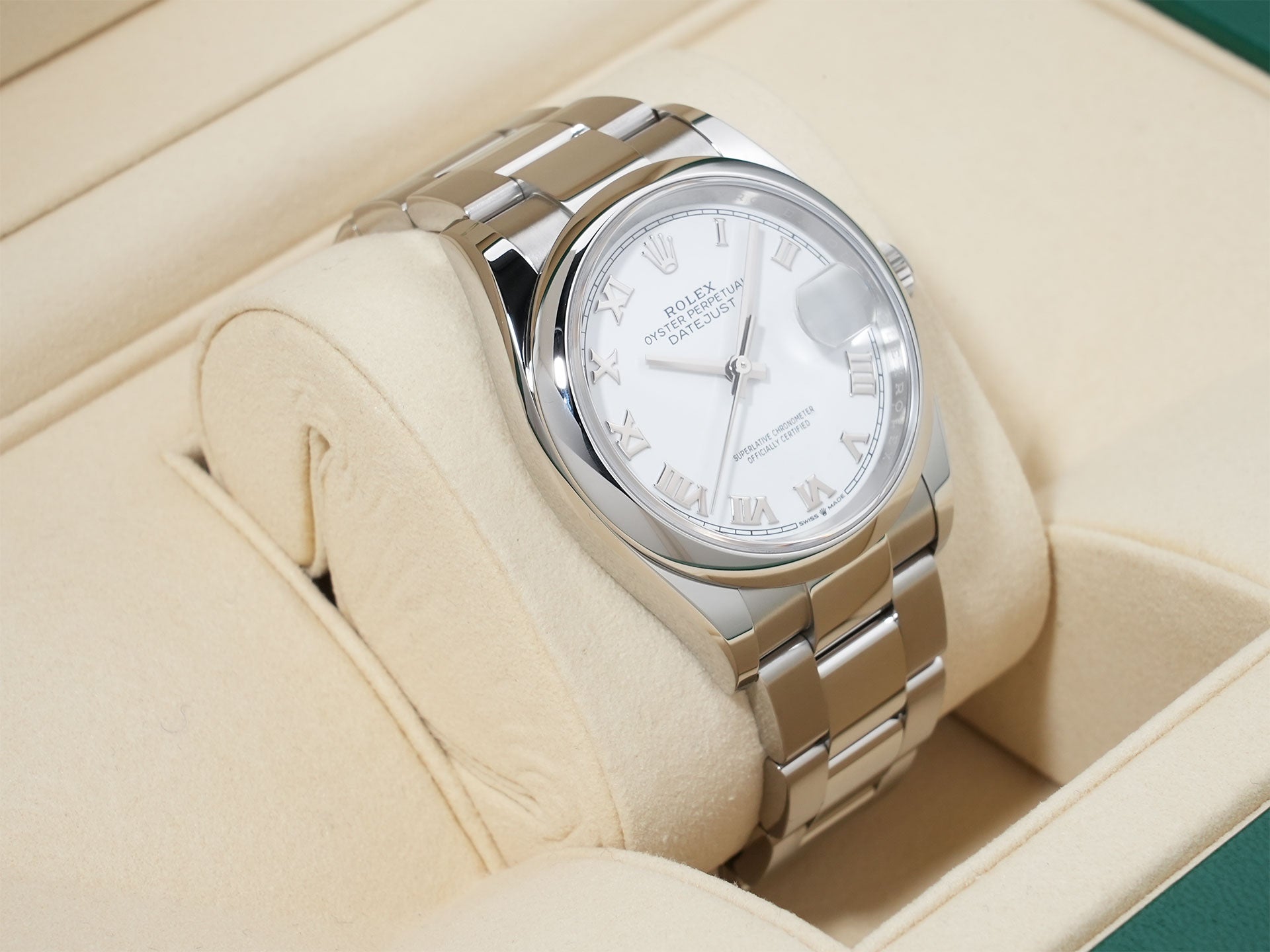 Rolex Datejust 36 Ref. 126200 Stainless Steel White Dial Oyster Bracelet Excellent Condition s75hngdc