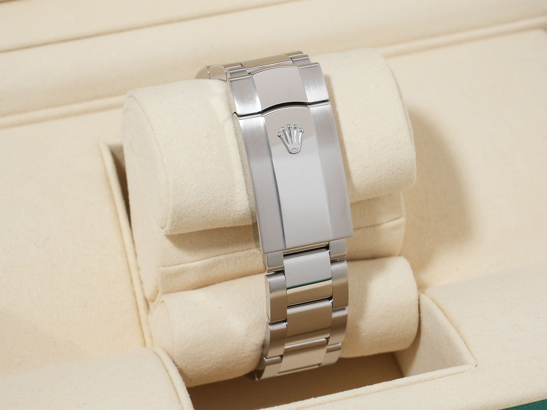 Rolex Datejust 36 Ref. 126200 Stainless Steel White Dial Oyster Bracelet Excellent Condition s75hngdc