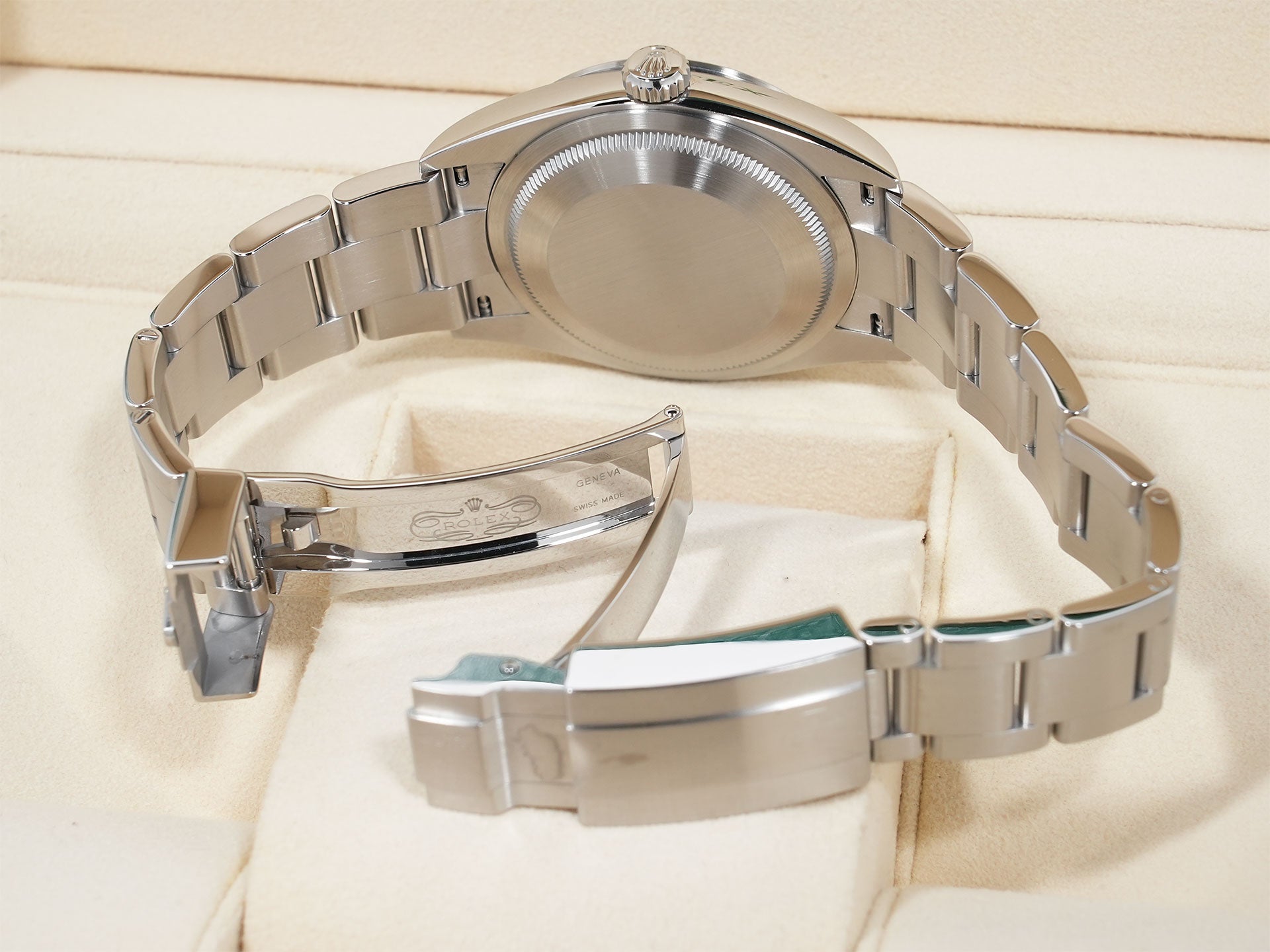 ロレックス エクスプローラー36 Ref.124270 ステンレススチール ブラック文字盤 オイスターブレスレット 美品 o4pkivjk