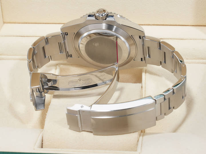 ロレックス サブマリーナー デイト Ref.116610LV ステンレススチール グリーン文字盤 中古 ifst8bcj