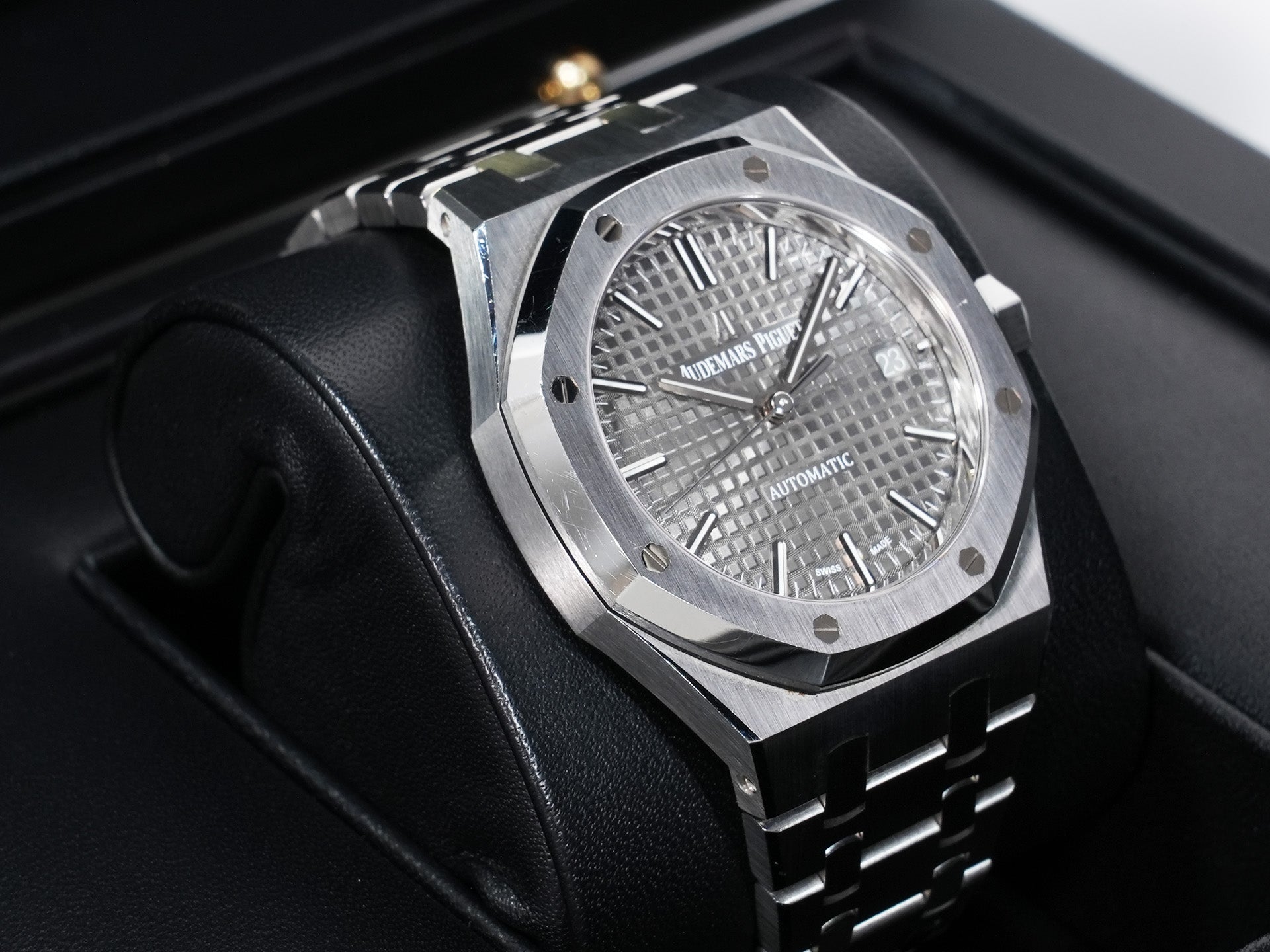 オーデマピゲ ロイヤルオーク Ref.15450ST.OO.1256ST.02 ステンレススチール グレー文字盤 中古 sme2g65e