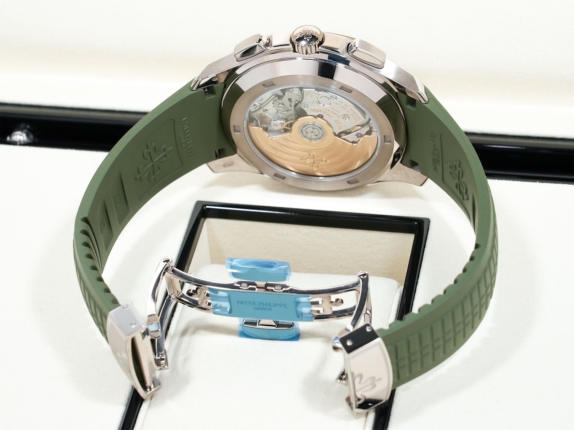 Patek Philippe Aquanaut Chronograph Ref. 5968G-010 White Gold Khaki Green Dial Unused cbsur2nj