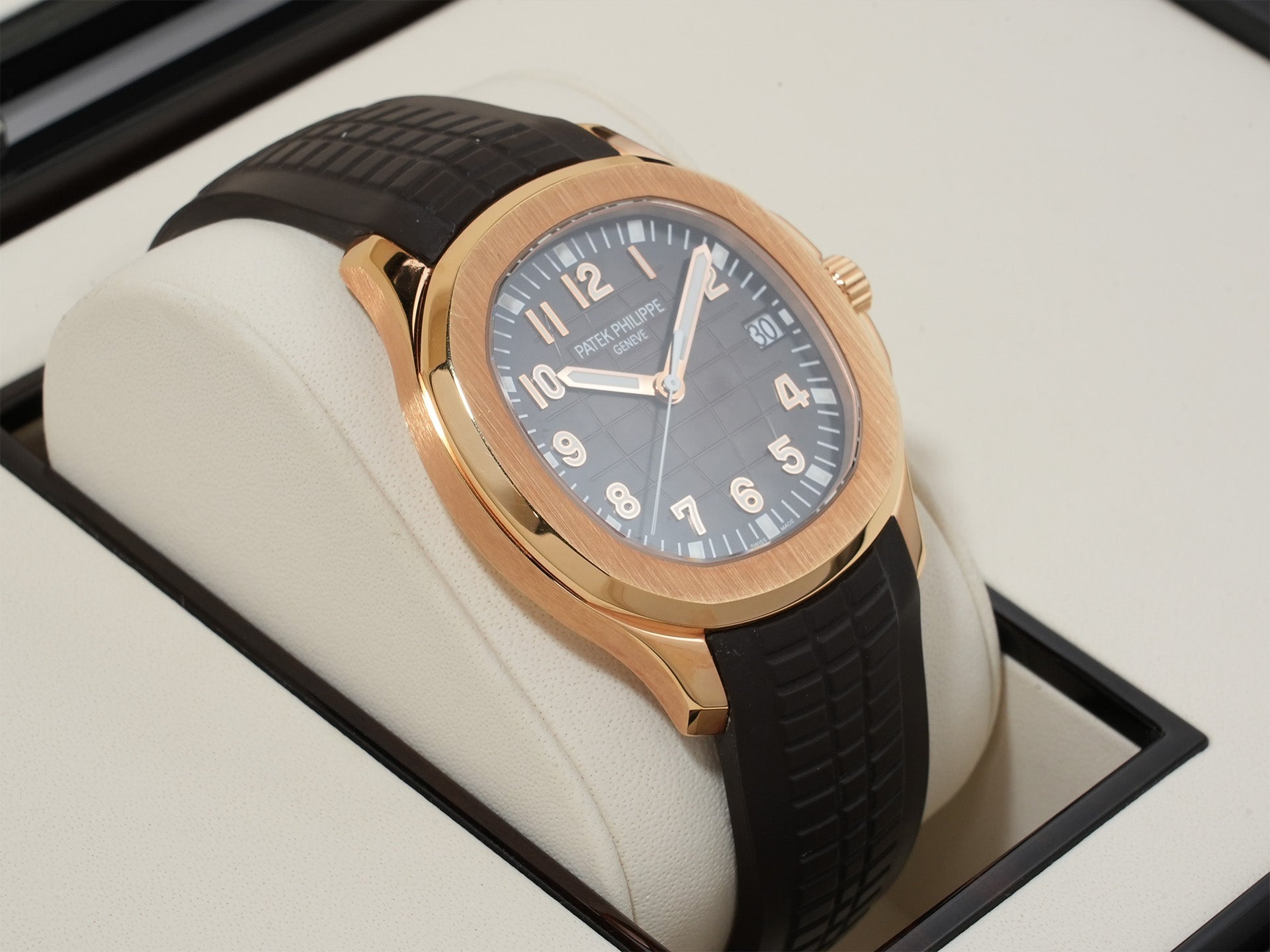 Patek Philippe Aquanaut Ref. 5167R-001 Rose Gold Brown Dial Used zc39rafz