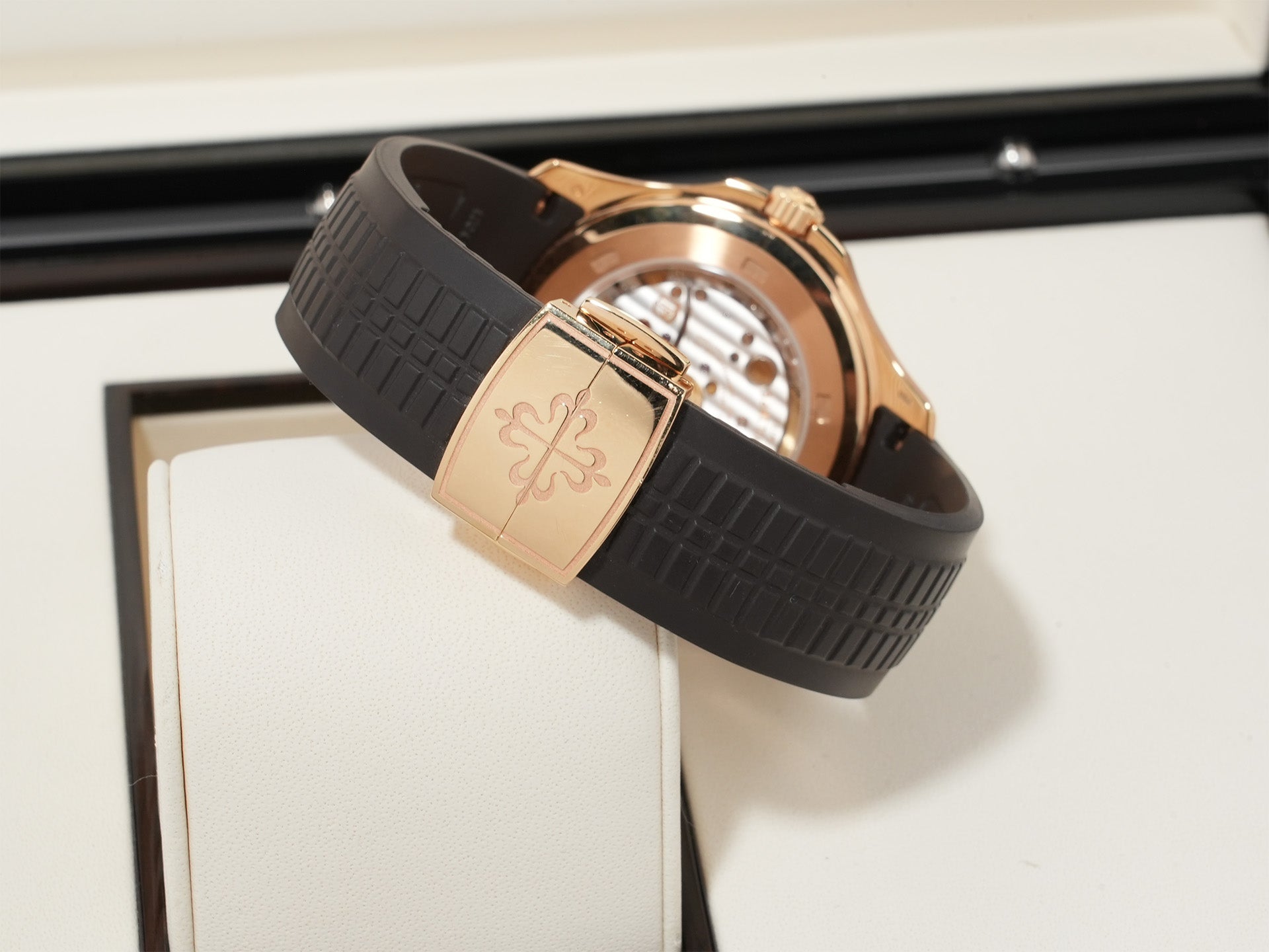 Patek Philippe Aquanaut Ref. 5167R-001 Rose Gold Brown Dial Used zc39rafz