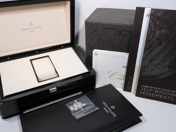 Patek Philippe Aquanaut Extra-Large Ref. 5167/1A-001 Stainless Steel Black Dial Pre-Owned 256dtjkx