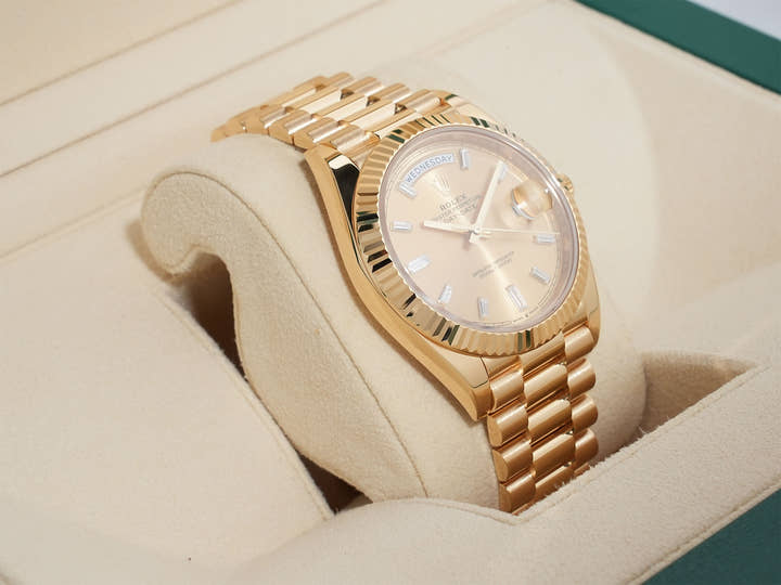 Rolex Day-Date 40 Ref.228238A Yellow Gold Champagne Gold x 10P Baguette Diamond Dial Excellent Used Condition 4ck5roaf