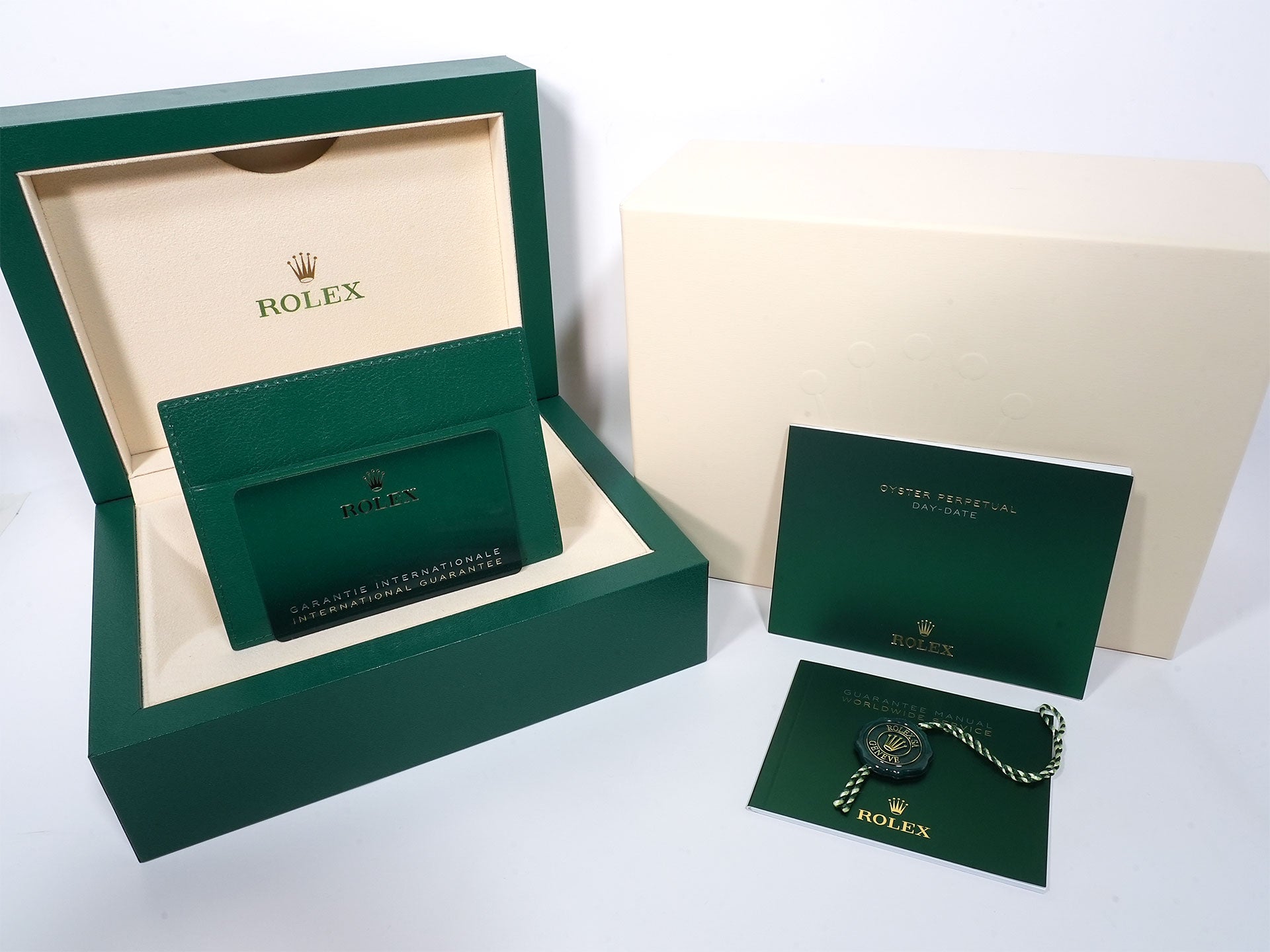 Rolex Day-Date 40 Ref.228238A Yellow Gold Champagne Gold x 10P Baguette Diamond Dial Excellent Used Condition 4ck5roaf